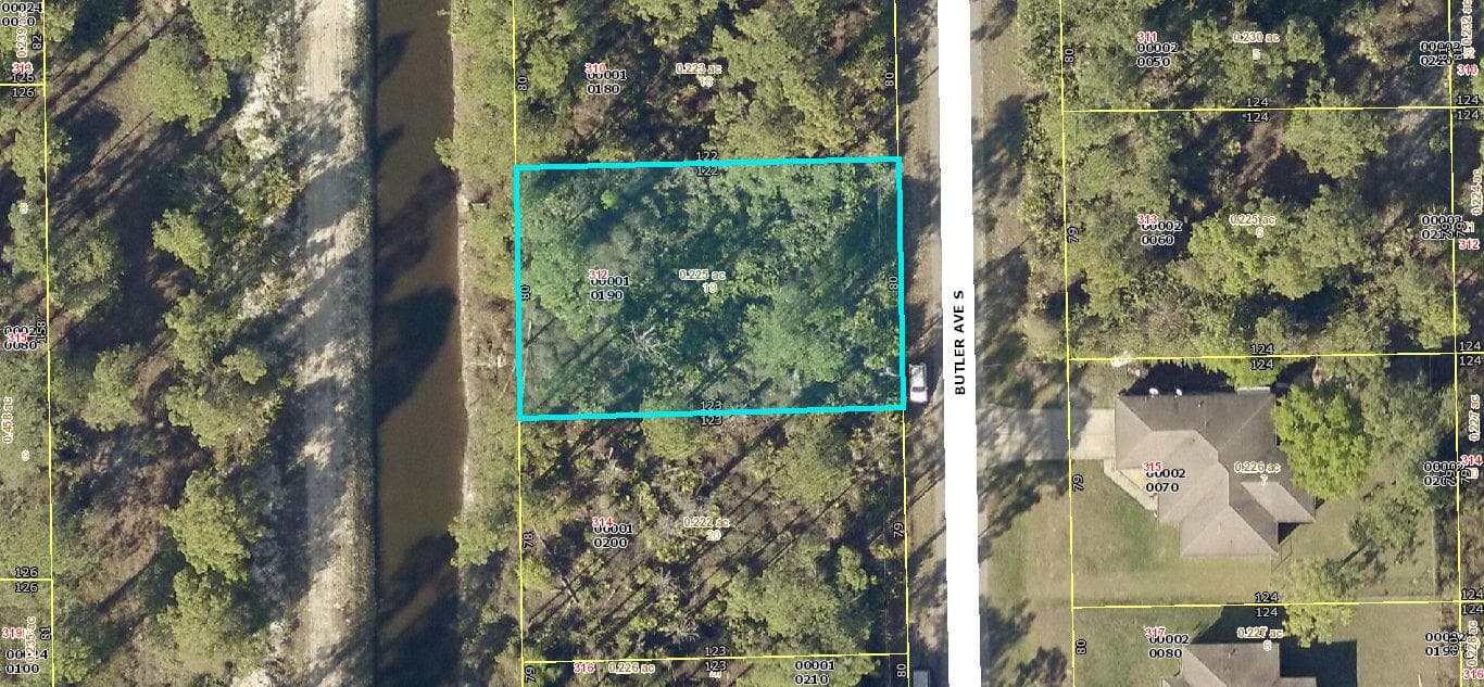 312 Butler Avenue S, Lehigh Acres, FL 33974 3