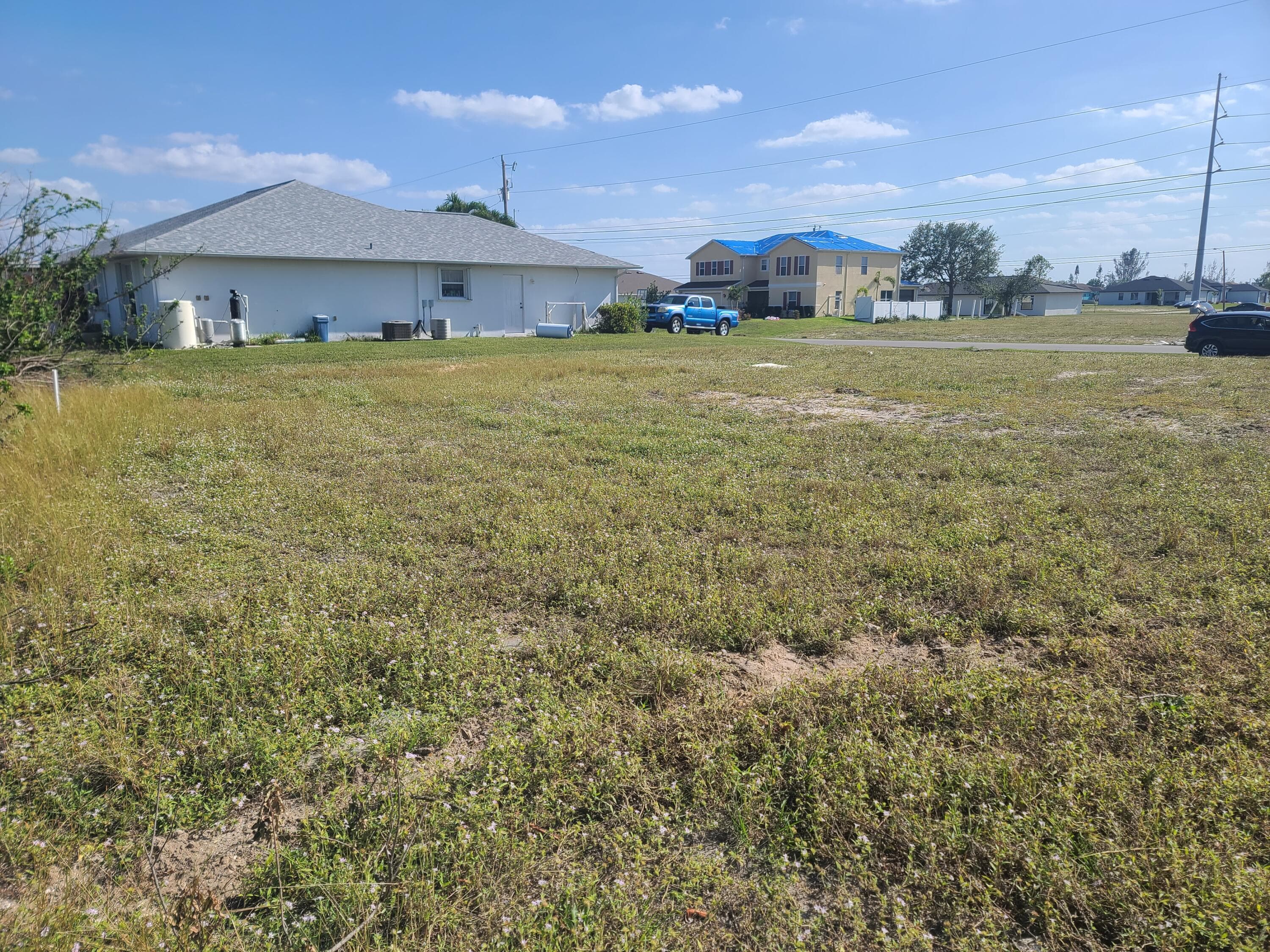 725 NW 8th Terrace, Cape Coral, FL 33993 13