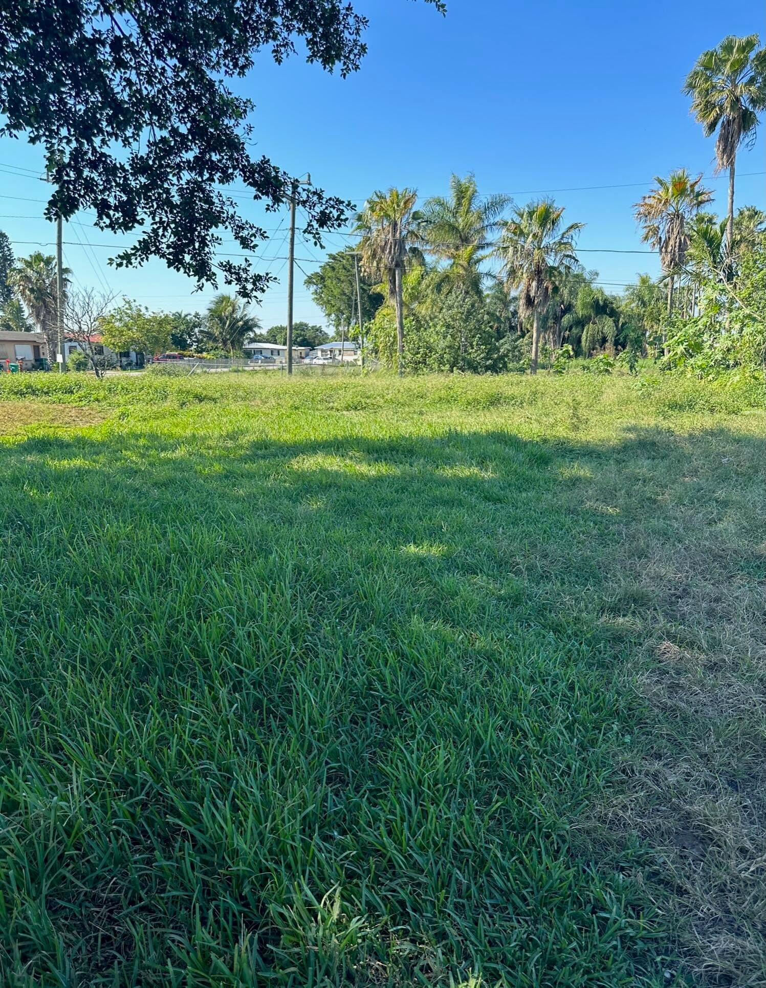 501 W Baines Terrace, Pahokee, FL 33476 8