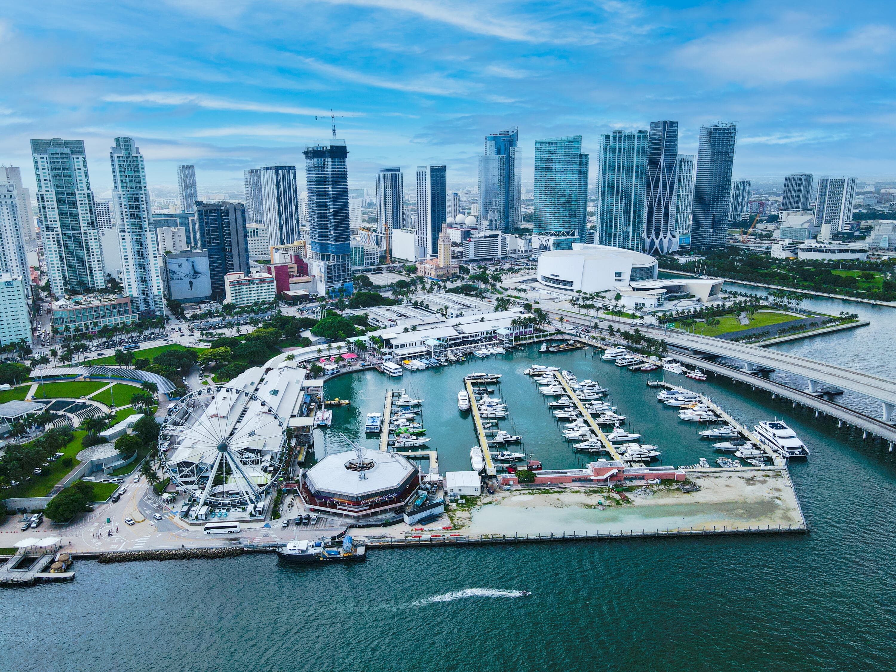 851 NE 1st Avenue 812, Miami, FL 33132 54