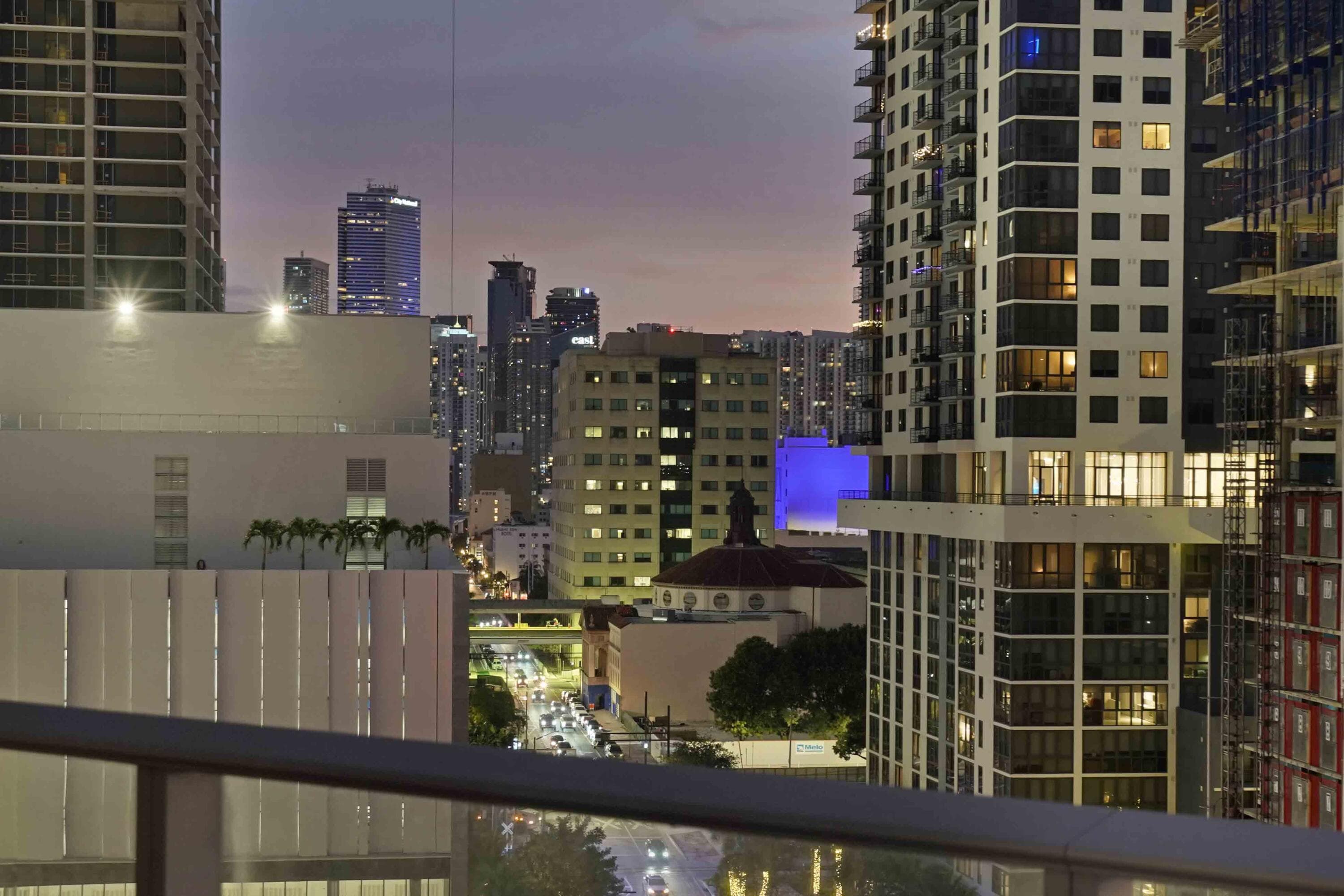851 NE 1st Avenue 812, Miami, FL 33132 84