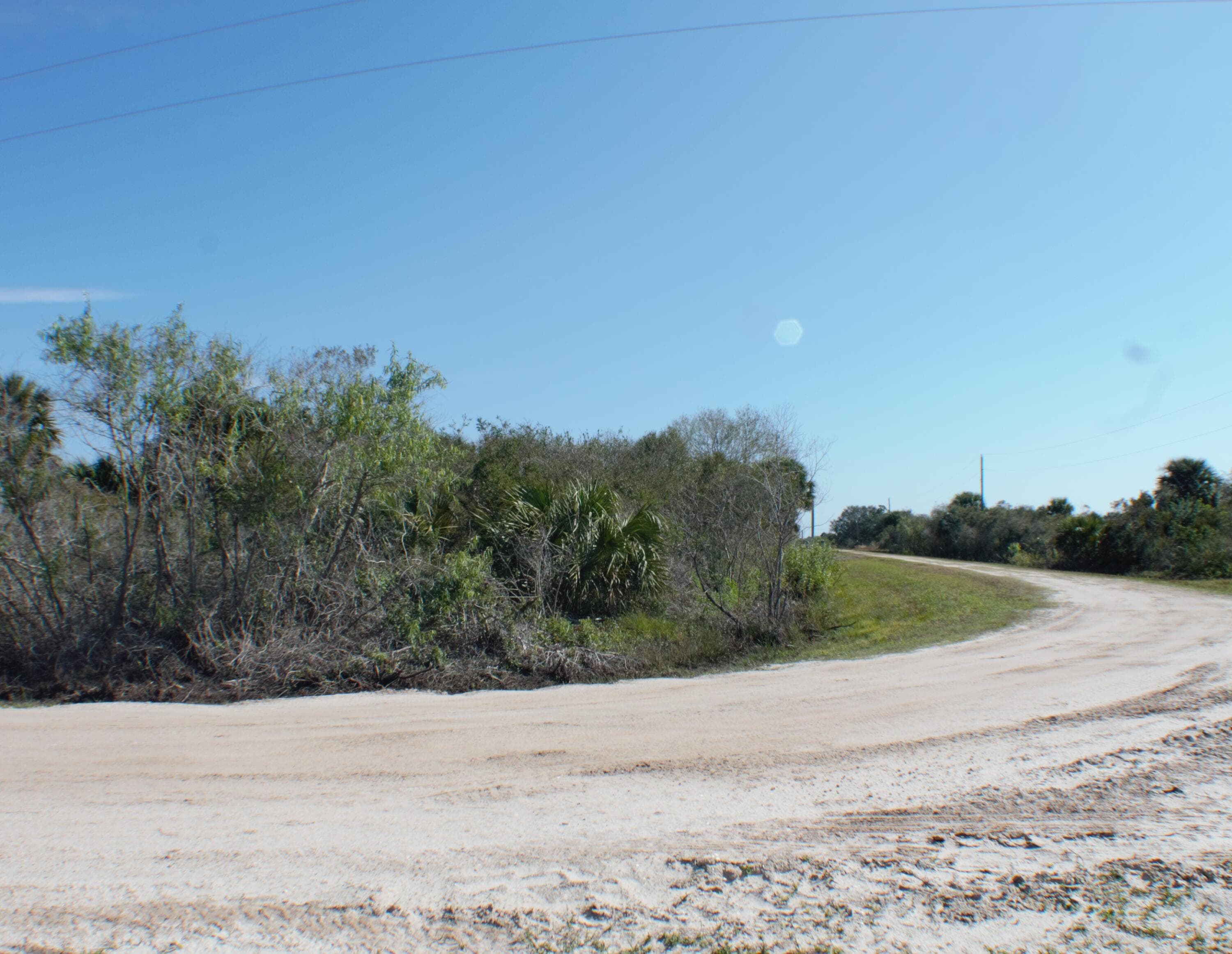 18781 NW 270th Street, Okeechobee, FL 34972 3
