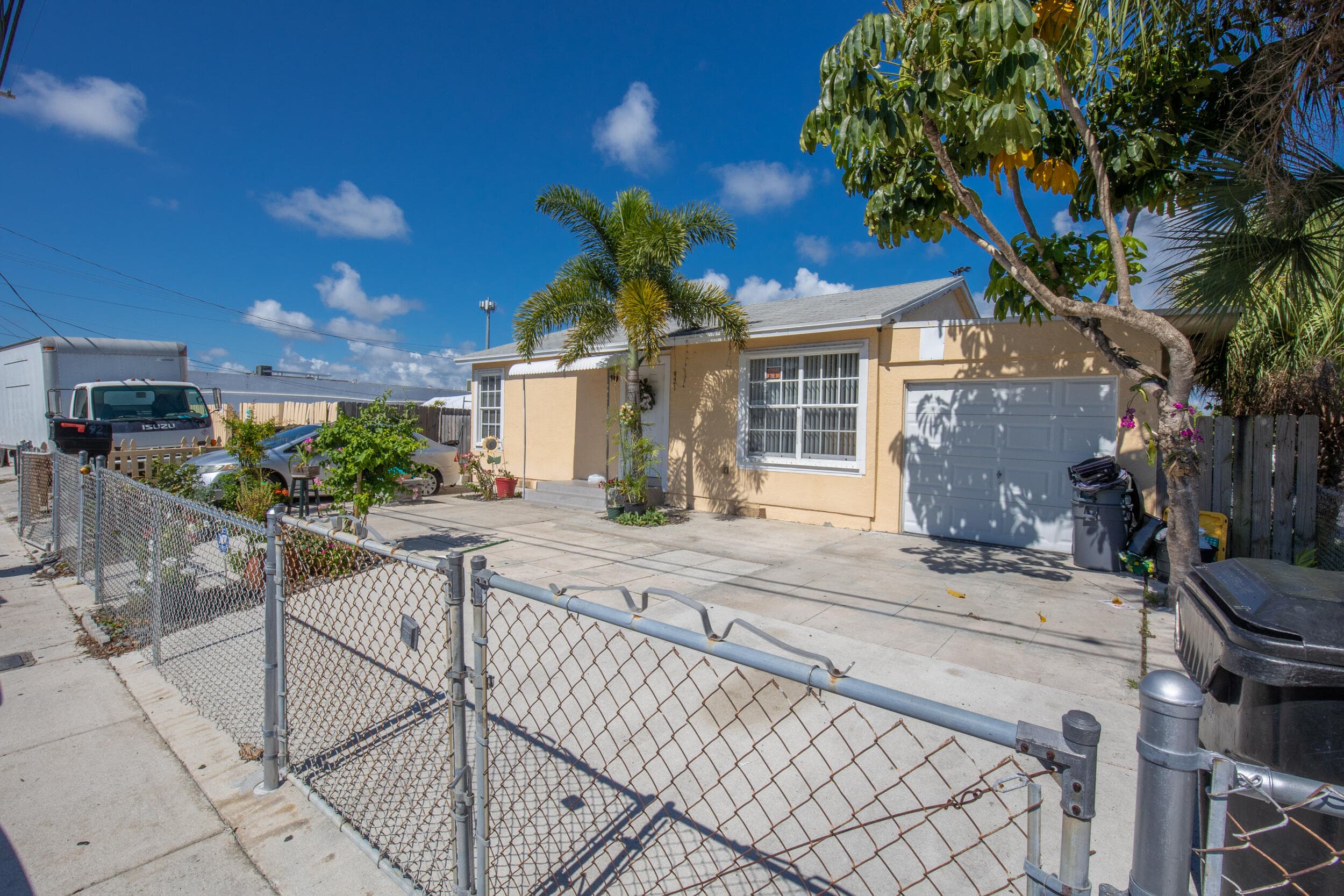 922 S Dixie Highway, Lake Worth Beach, FL 33460 4