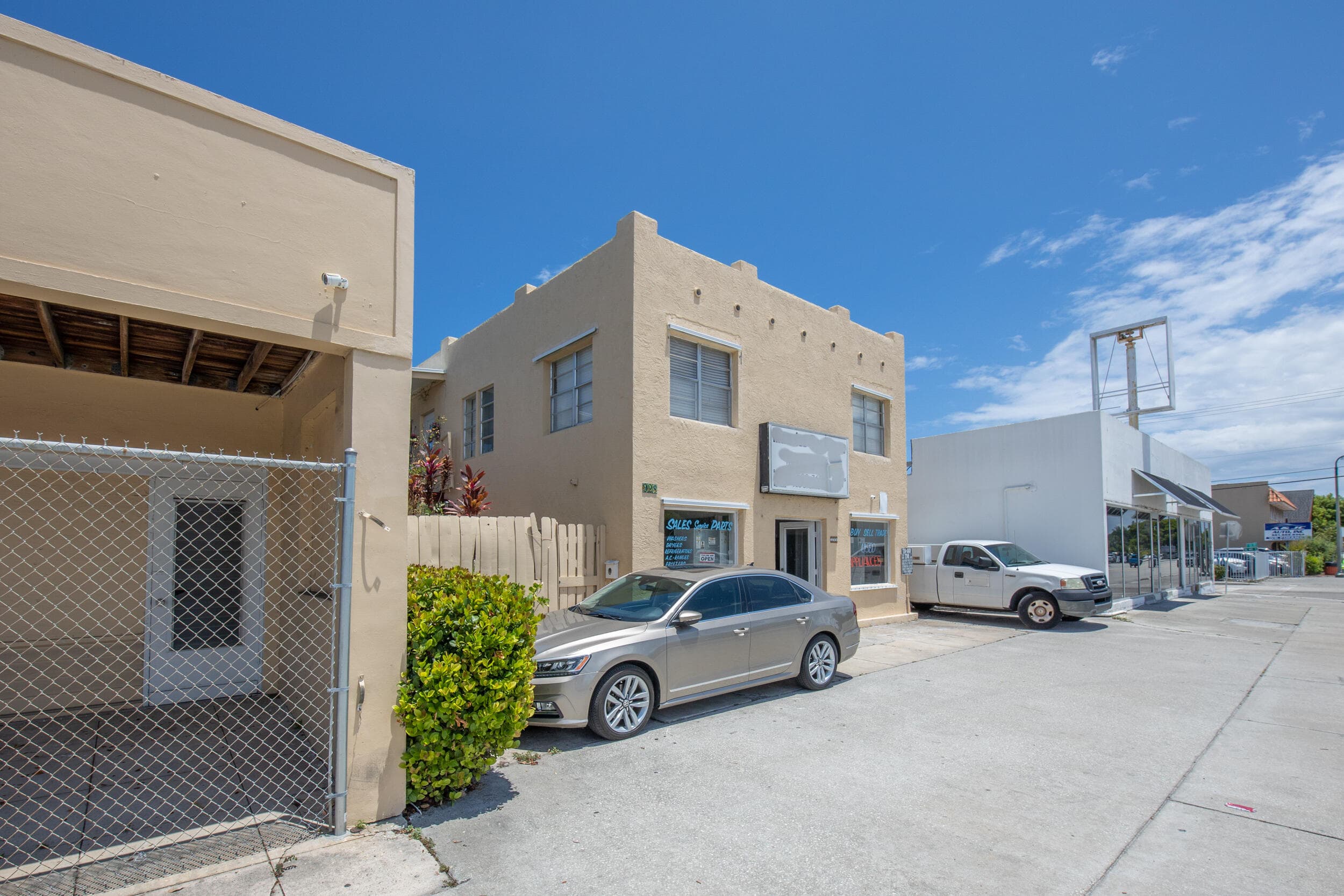 922/928 S Dixie Highway 922 & 928 & Back & Up, Lake Worth Beach, FL 33460 30