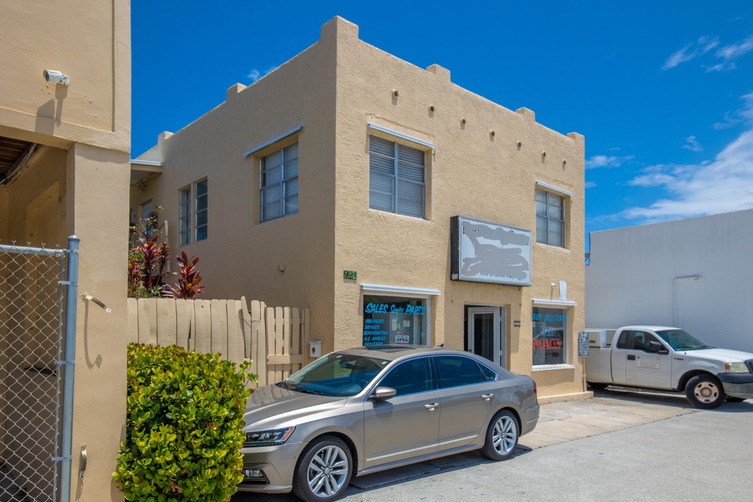 922/928 S Dixie Highway 922 & 928 & Back & Up, Lake Worth Beach, FL 33460 31