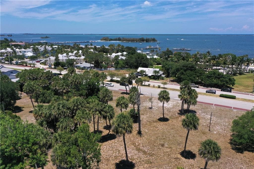 1531 Us Highway 1 Highway, Sebastian, FL 32958 33