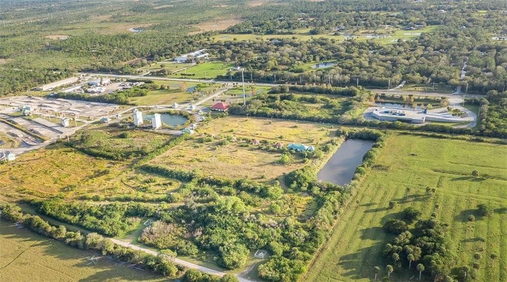 9555 Mesa Park Boulevard, Fellsmere, FL 32948 10