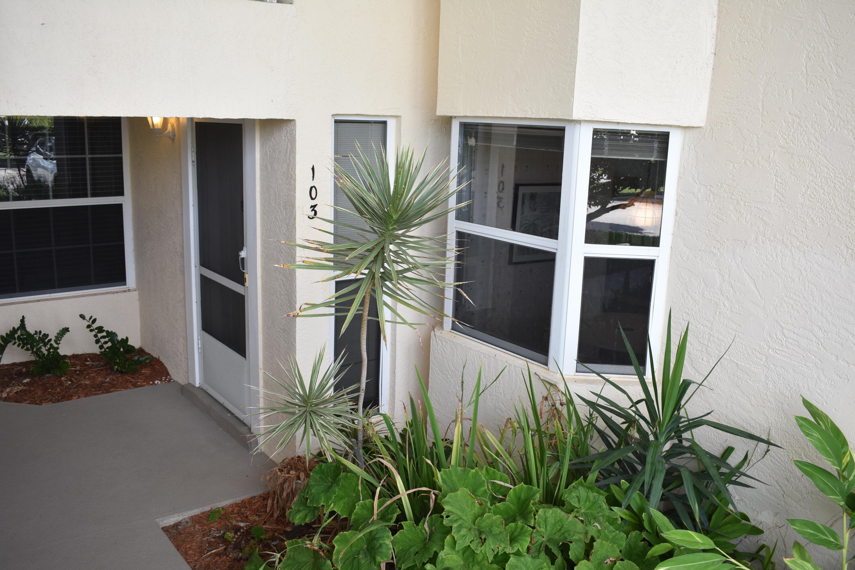 500 Grove Isle Circle 103, Vero Beach, FL 32962 2