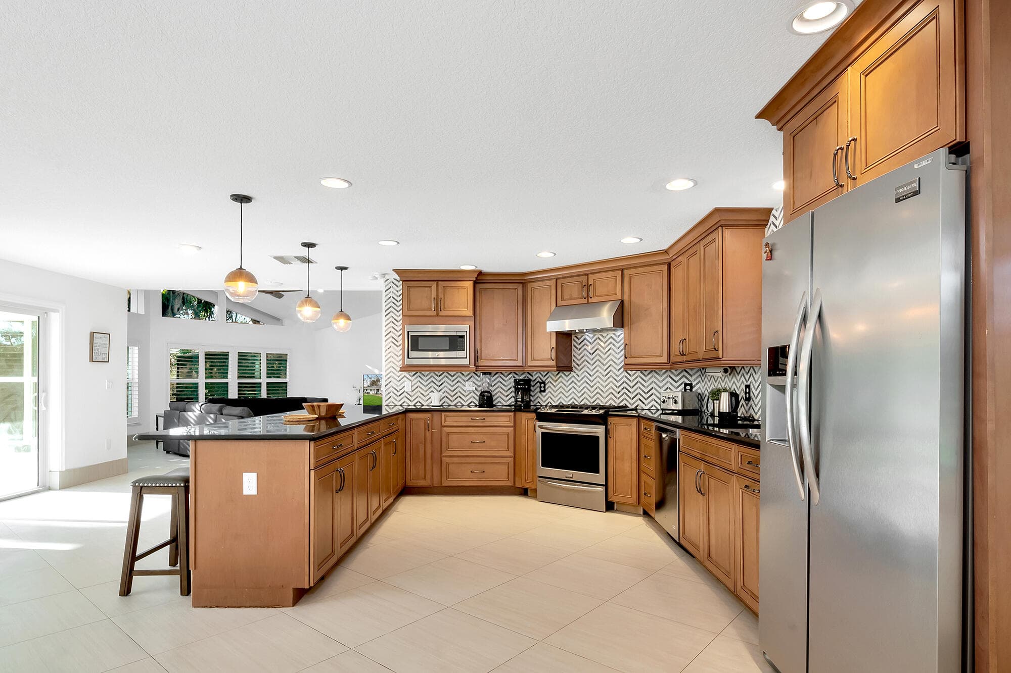 3781 S 25th Street, Fort Pierce, FL 34981 8