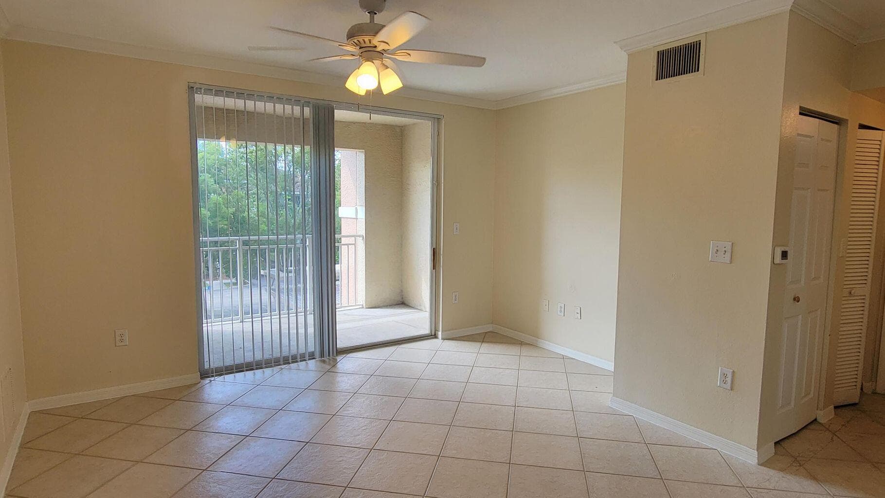 6533 Emerald Dunes Drive 304, West Palm Beach, FL 33411 2