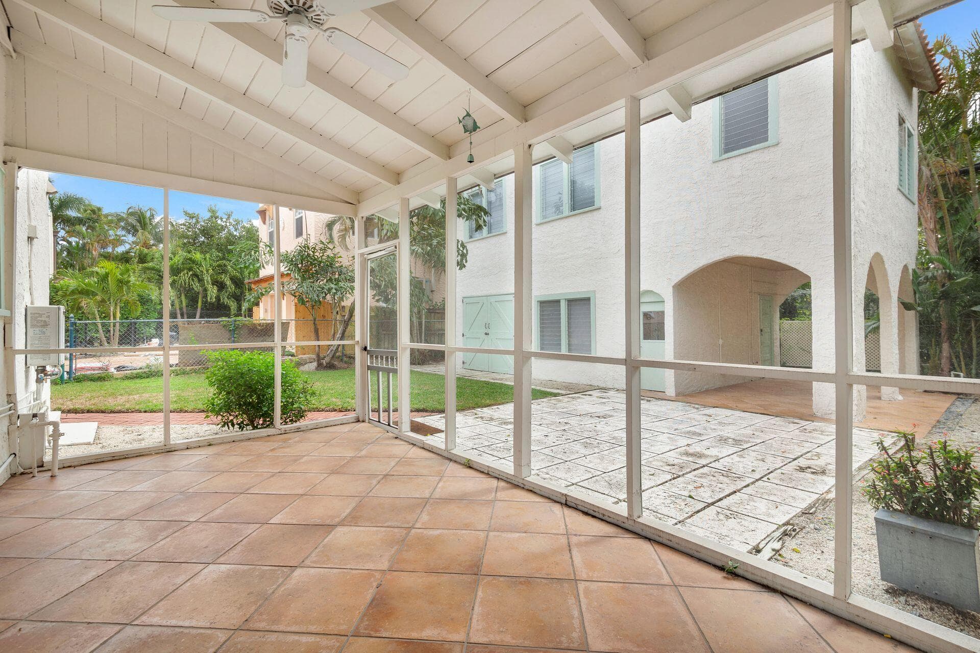 232 Rugby Road, West Palm Beach, FL 33405 19