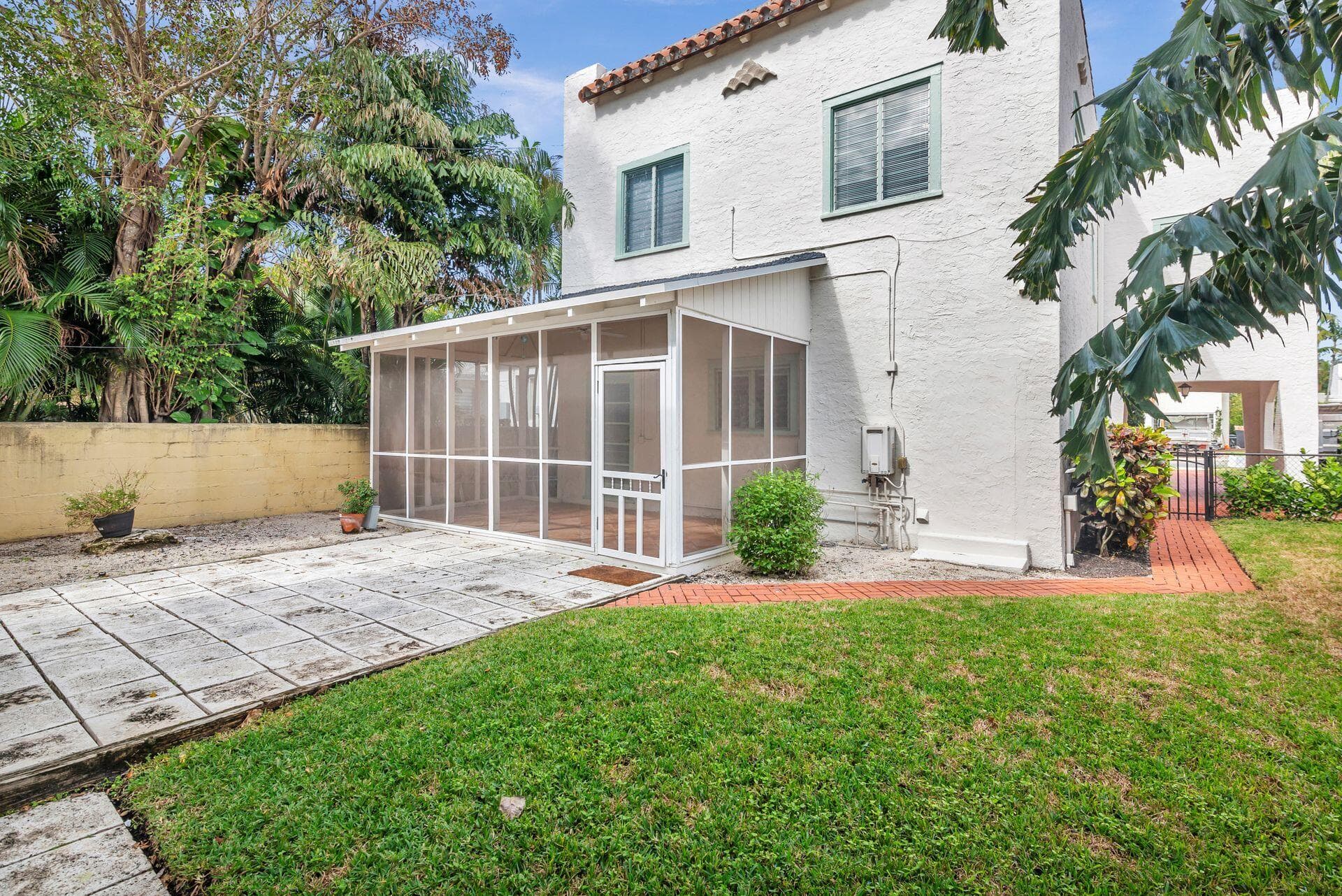232 Rugby Road, West Palm Beach, FL 33405 28