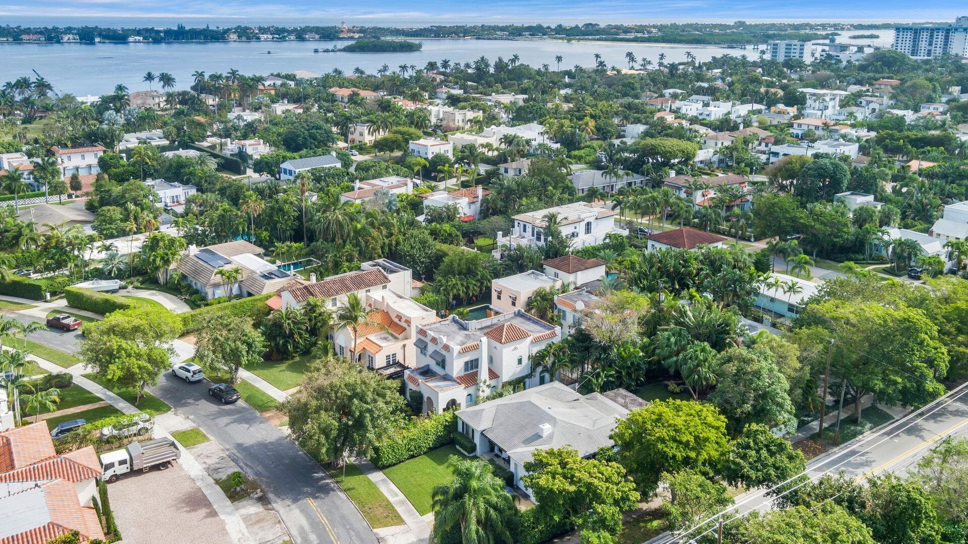 232 Rugby Road, West Palm Beach, FL 33405 36