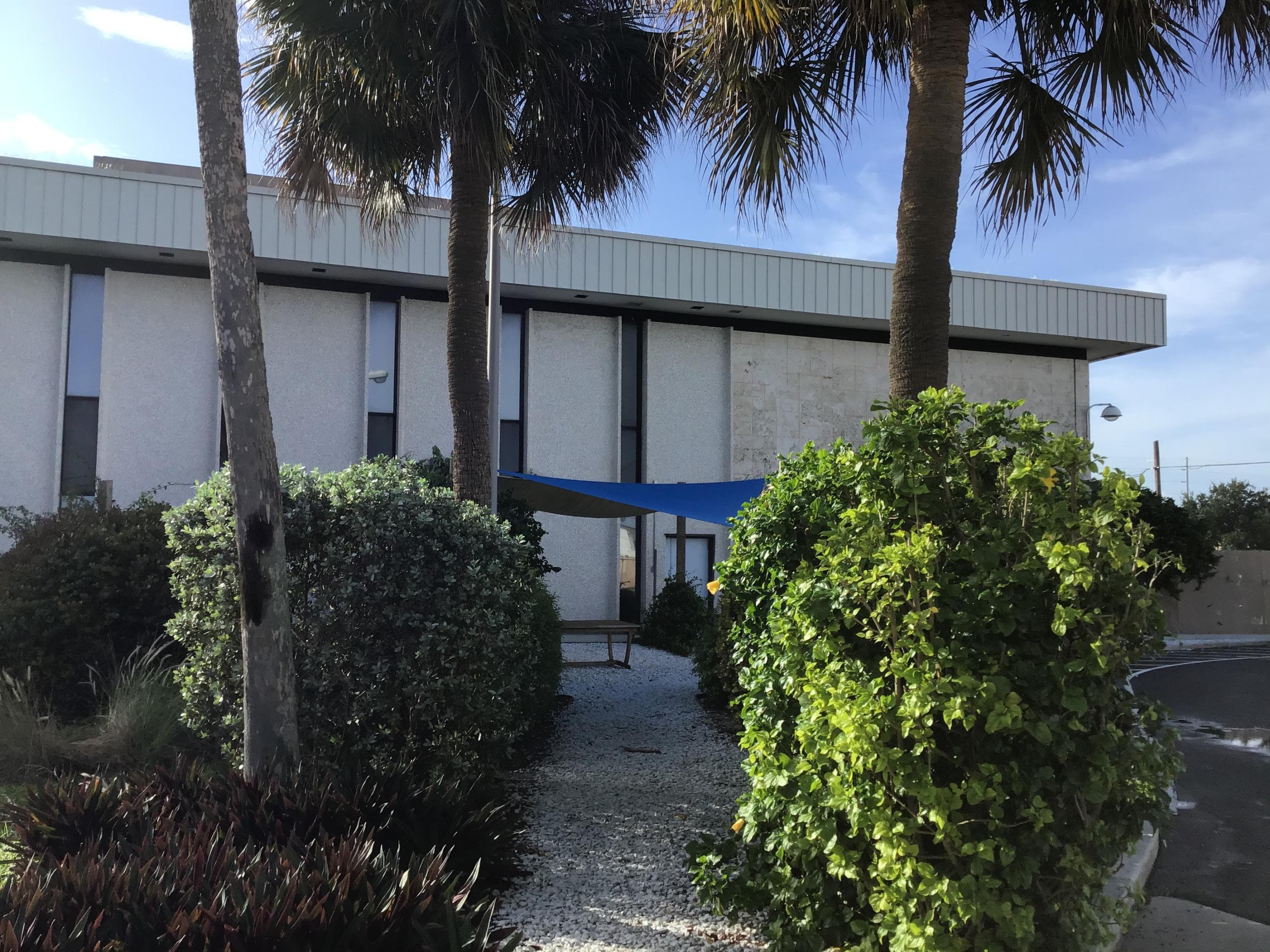 300 S 6th Street, Fort Pierce, FL 34950 25