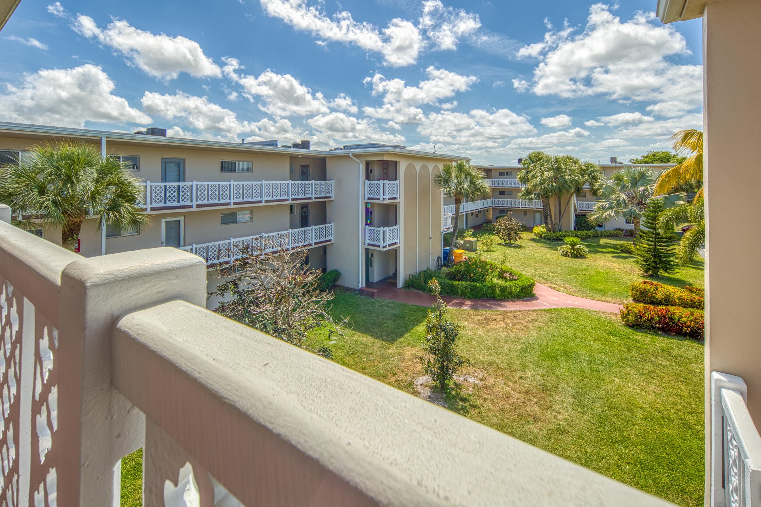 2682 Garden Drive S 301, Lake Worth, FL 33461 35