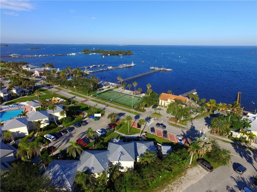 1531 Us Highway 1 Highway, Sebastian, FL 32958 35