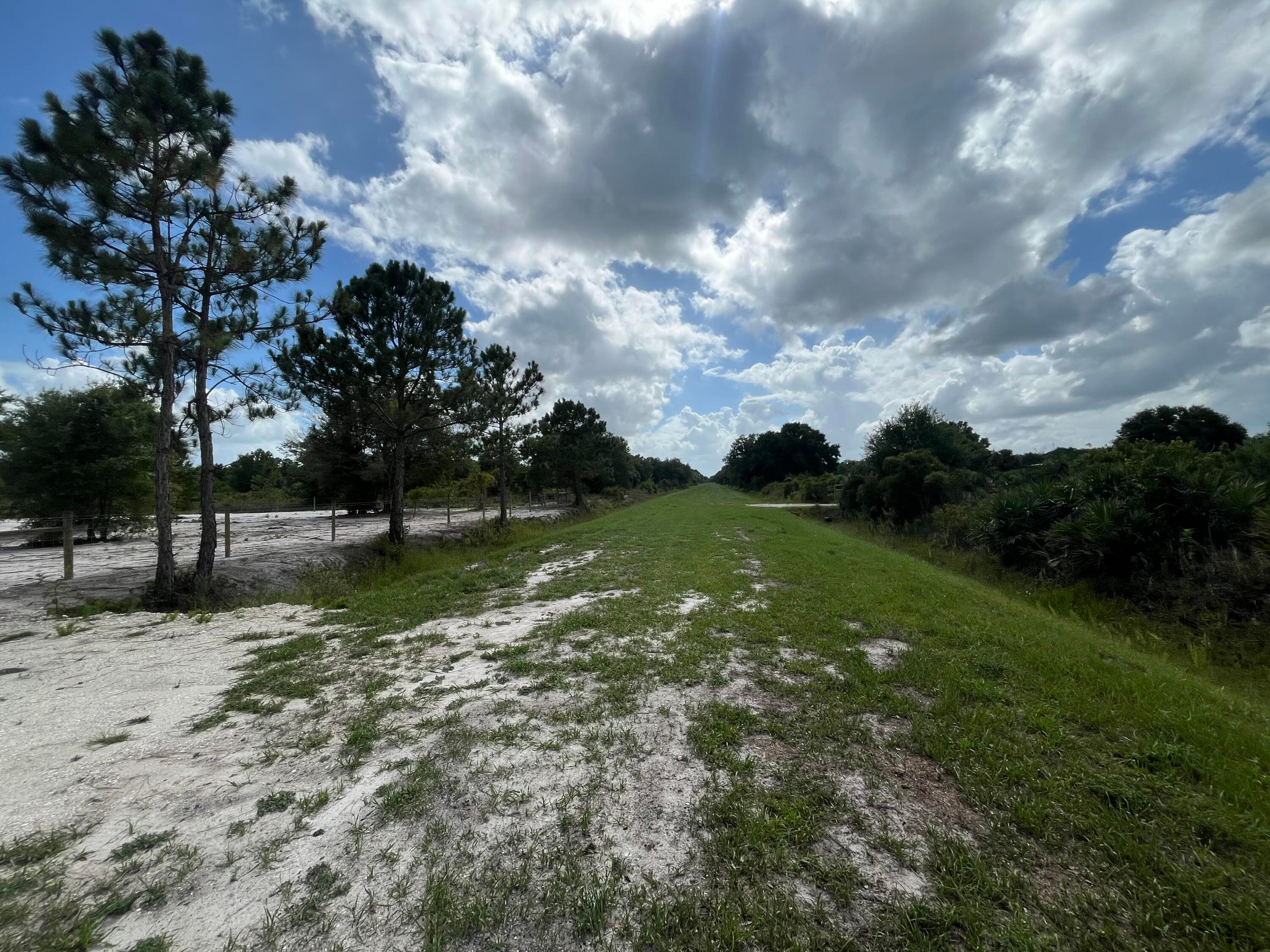 16916 NW 262nd Street, Okeechobee, FL 34972 3