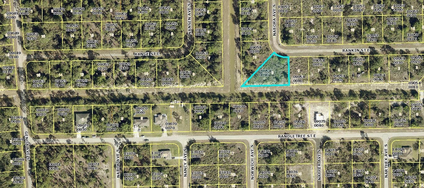 1130 Rankin Street E, Lehigh Acres, FL 33974 3