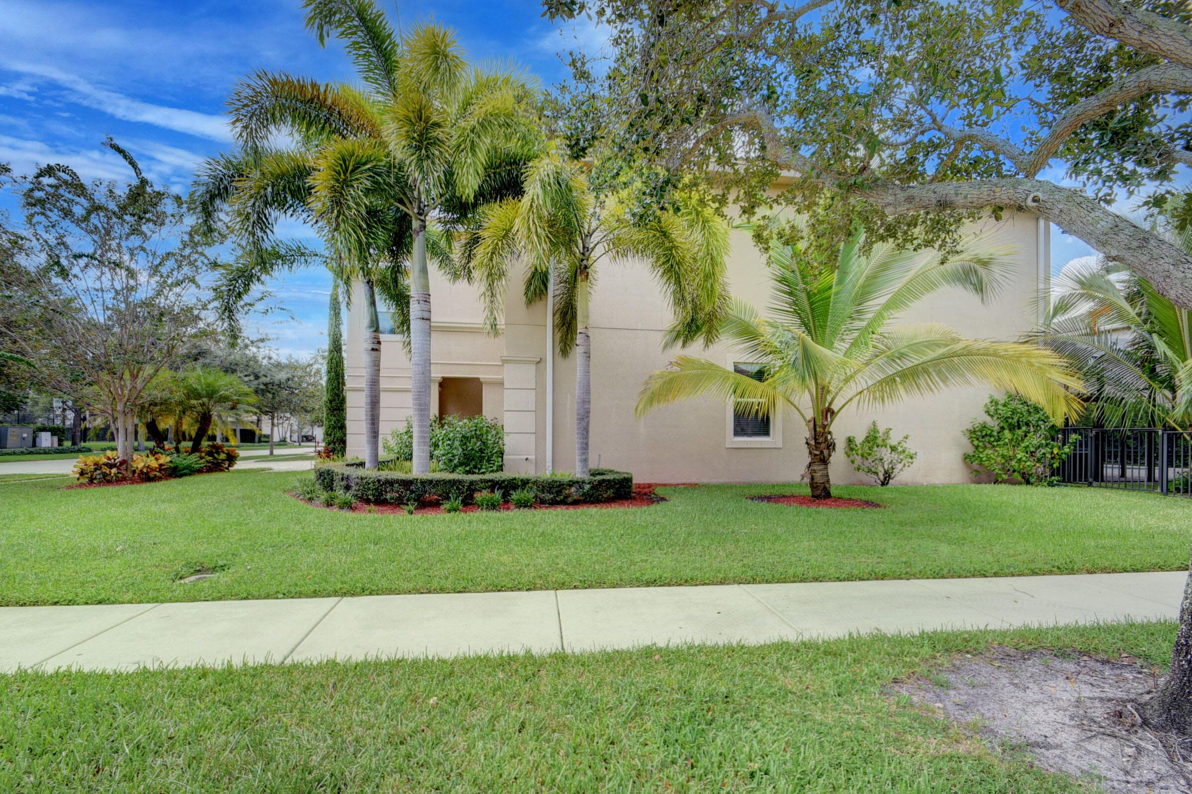 8625 Wellington View Drive, Royal Palm Beach, FL 33411 4