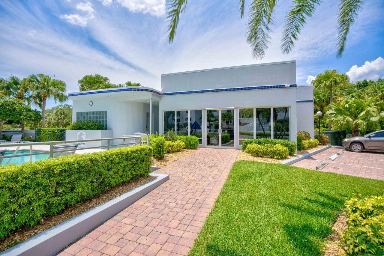 1160 SW Chapman Way 202, Palm City, FL 34990 28
