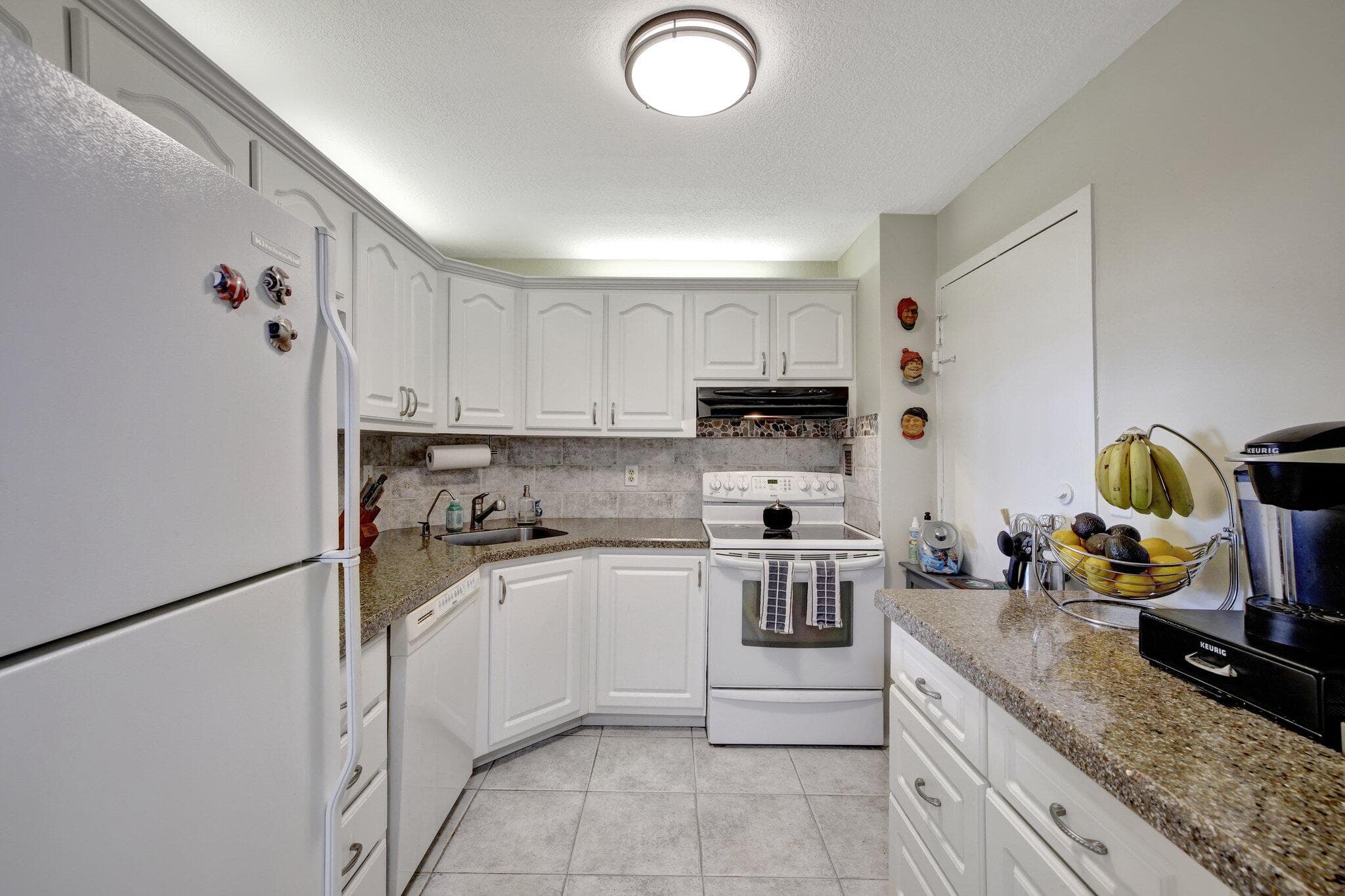 3015 N Ocean Boulevard 17b, Fort Lauderdale, FL 33308 11