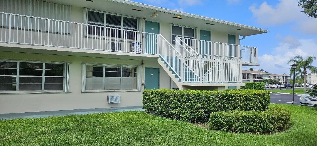 880 W Horizons 111, Boynton Beach, FL 33435 3
