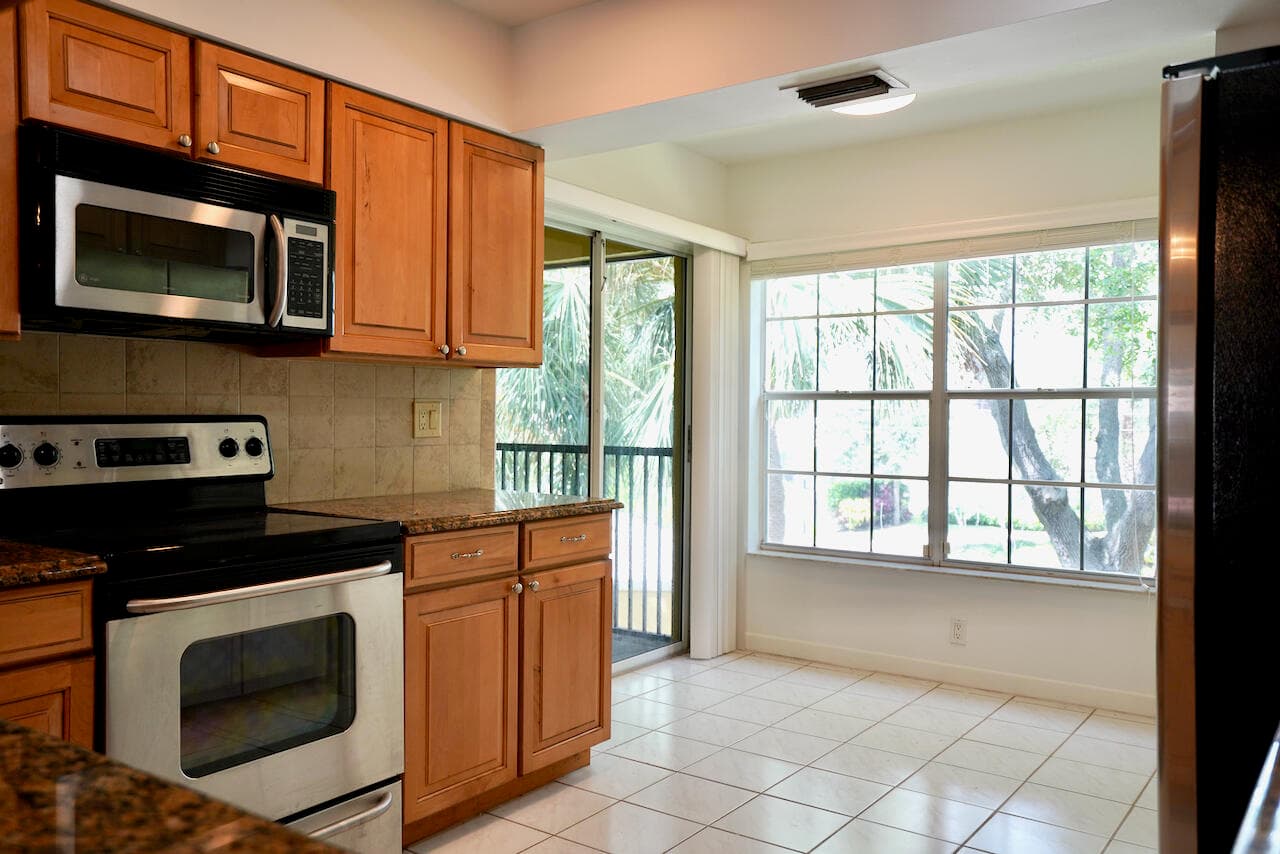 2121 S Ocean Boulevard 804, Lauderdale-By-The-Sea, FL 33062 11