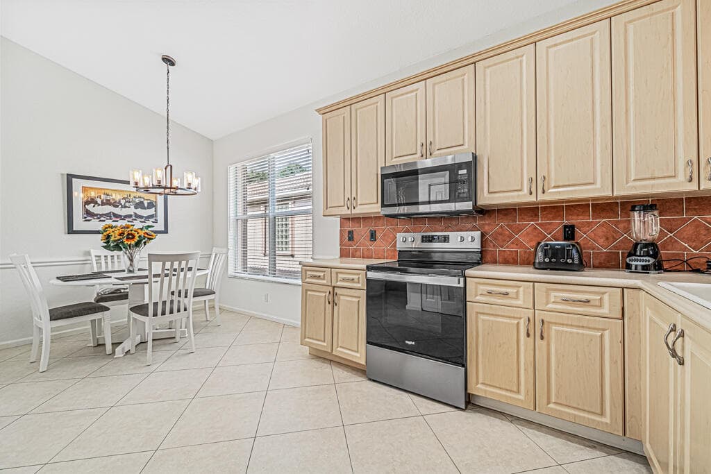 8200 Playa Del Sur Boulevard, Lake Worth, FL 33467 56