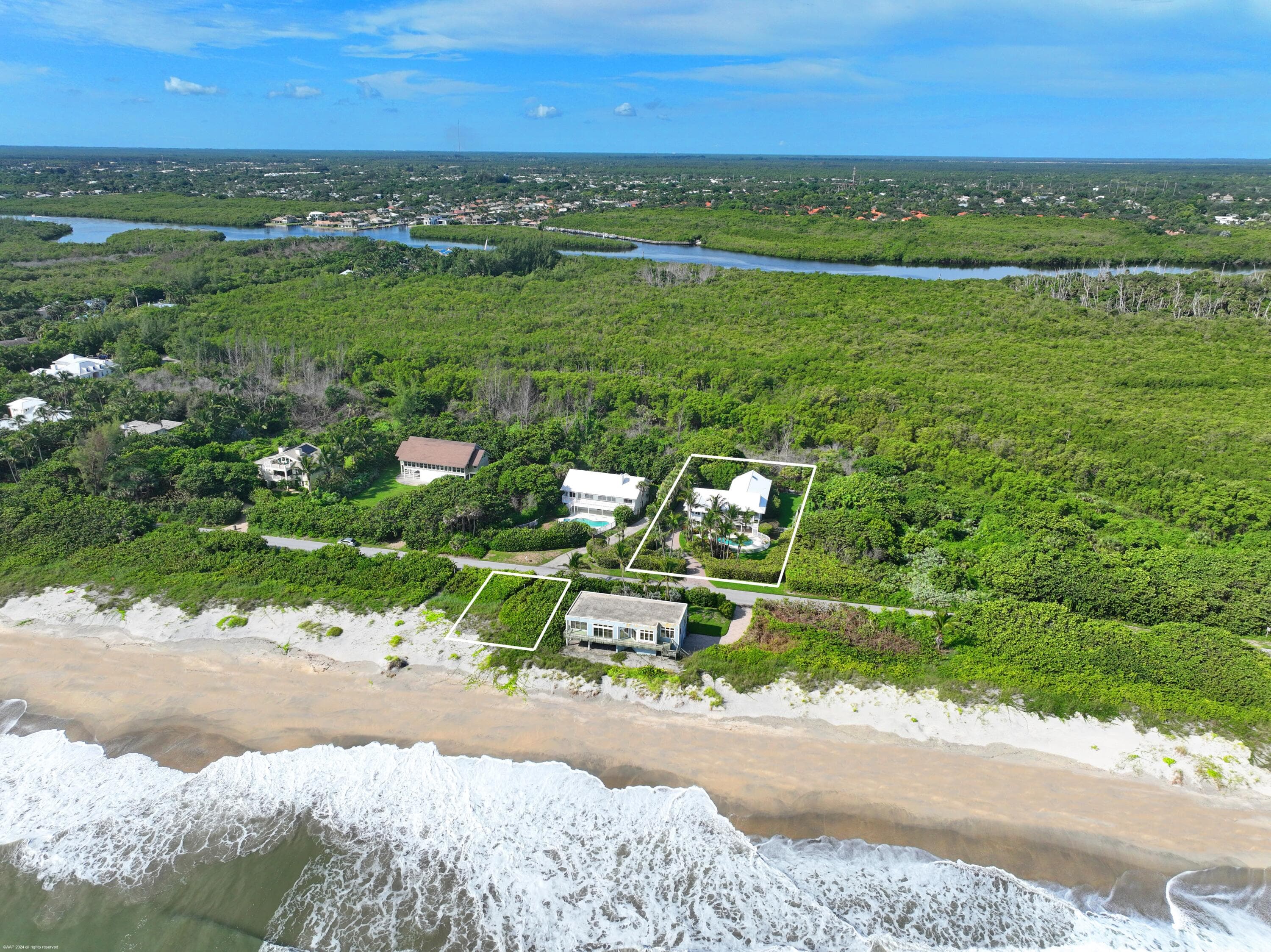 162 N Beach Road, Jupiter Island, FL 33455 12