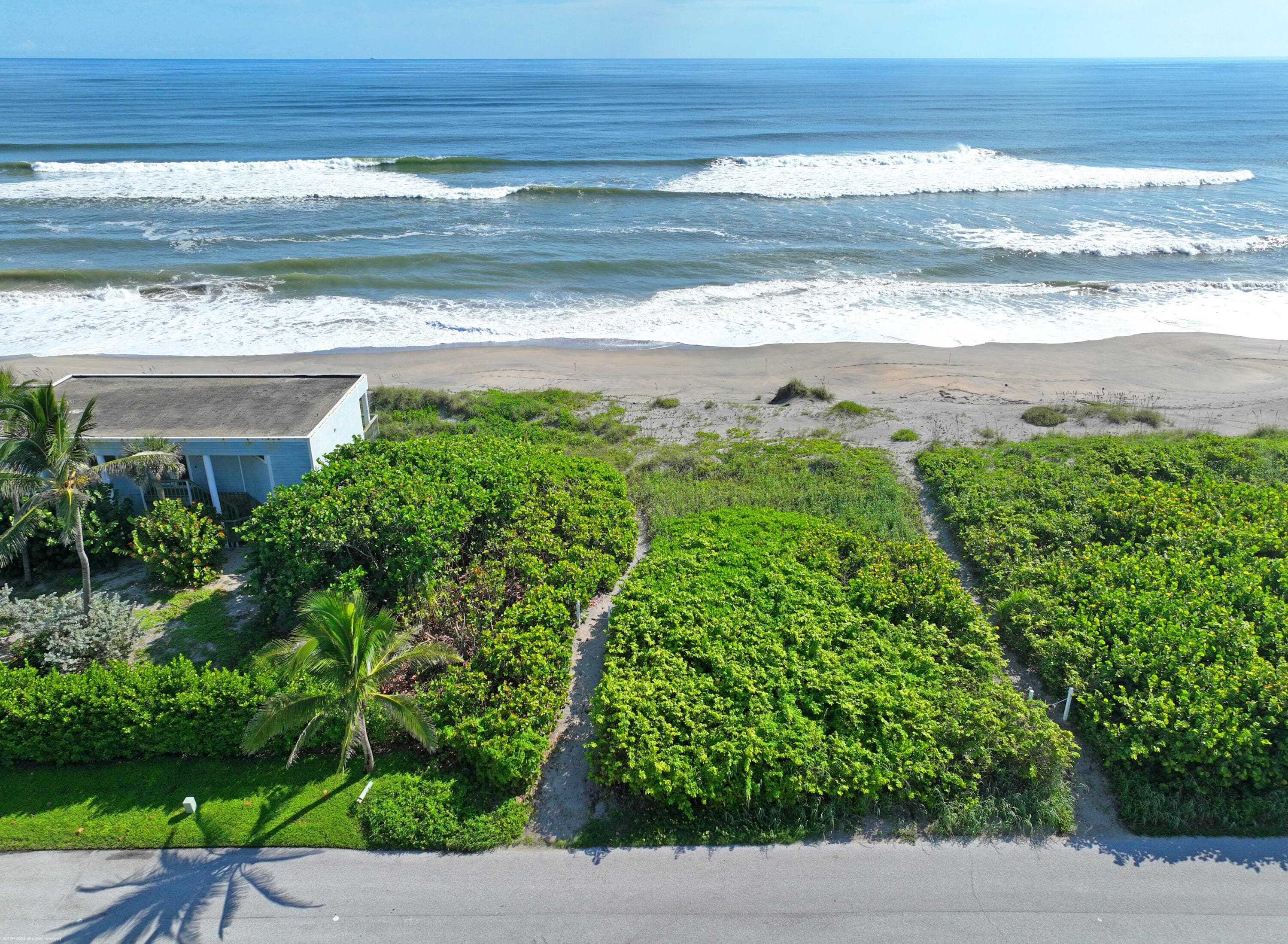 162 N Beach Road, Jupiter Island, FL 33455 14