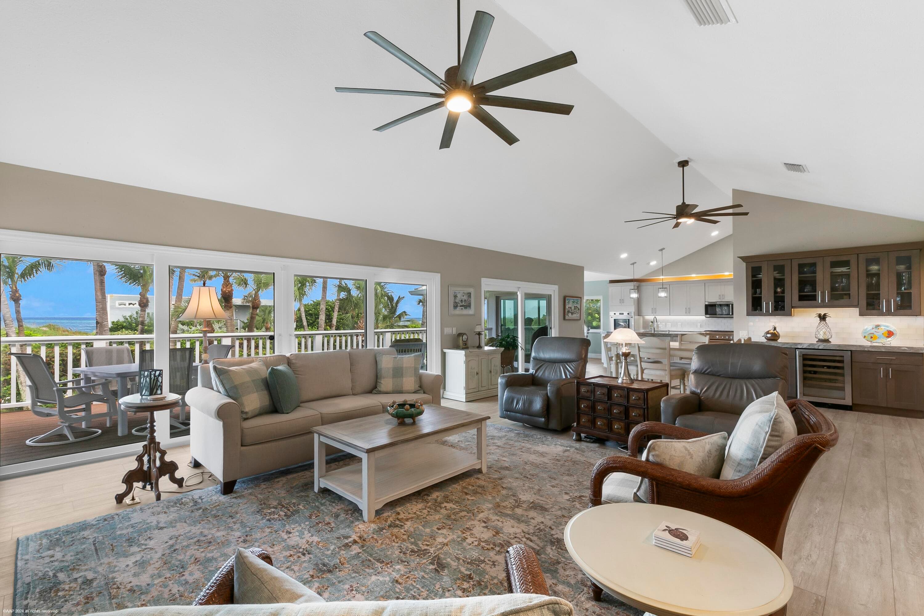 162 N Beach Road, Jupiter Island, FL 33455 29