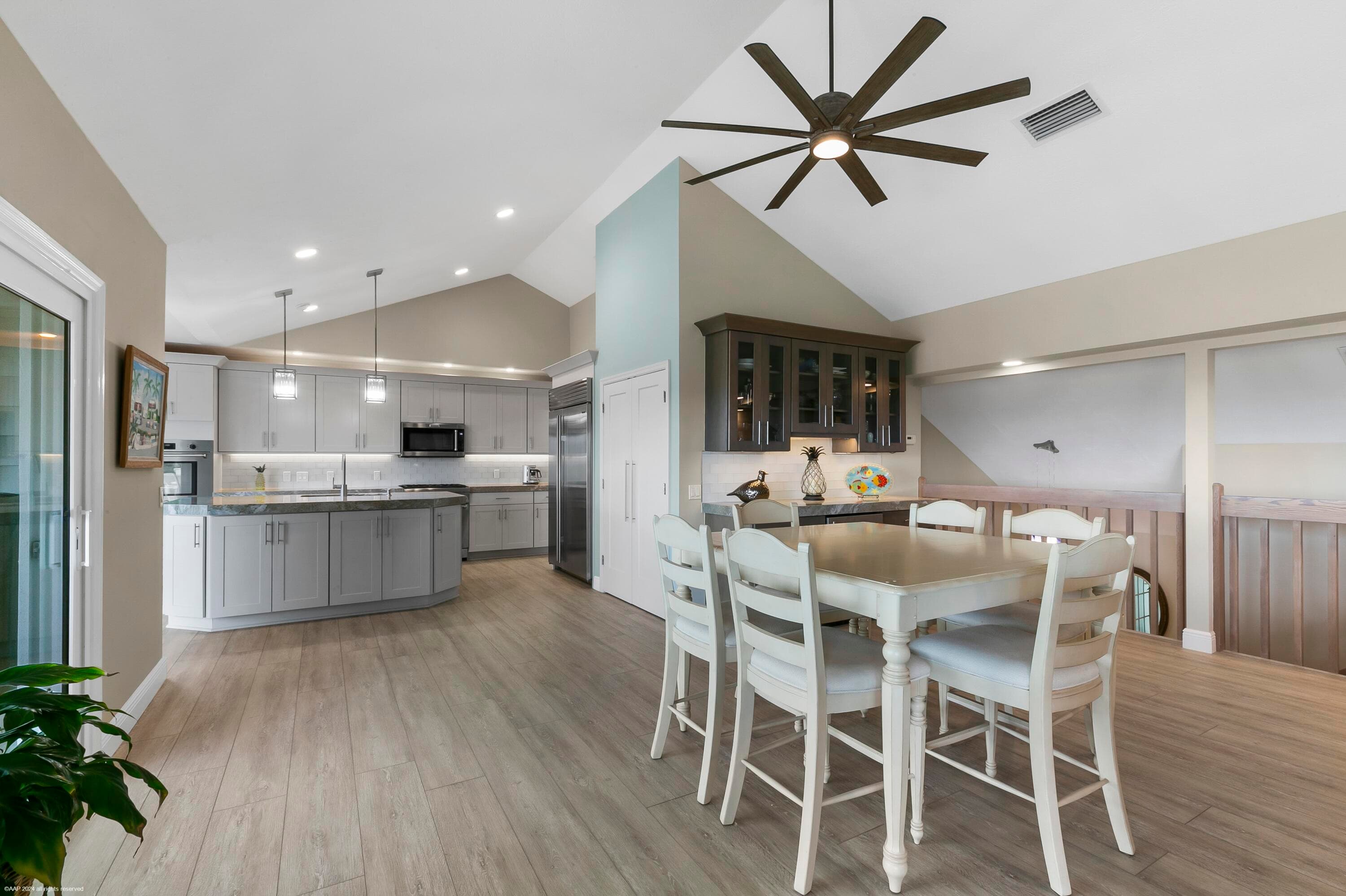 162 N Beach Road, Jupiter Island, FL 33455 36