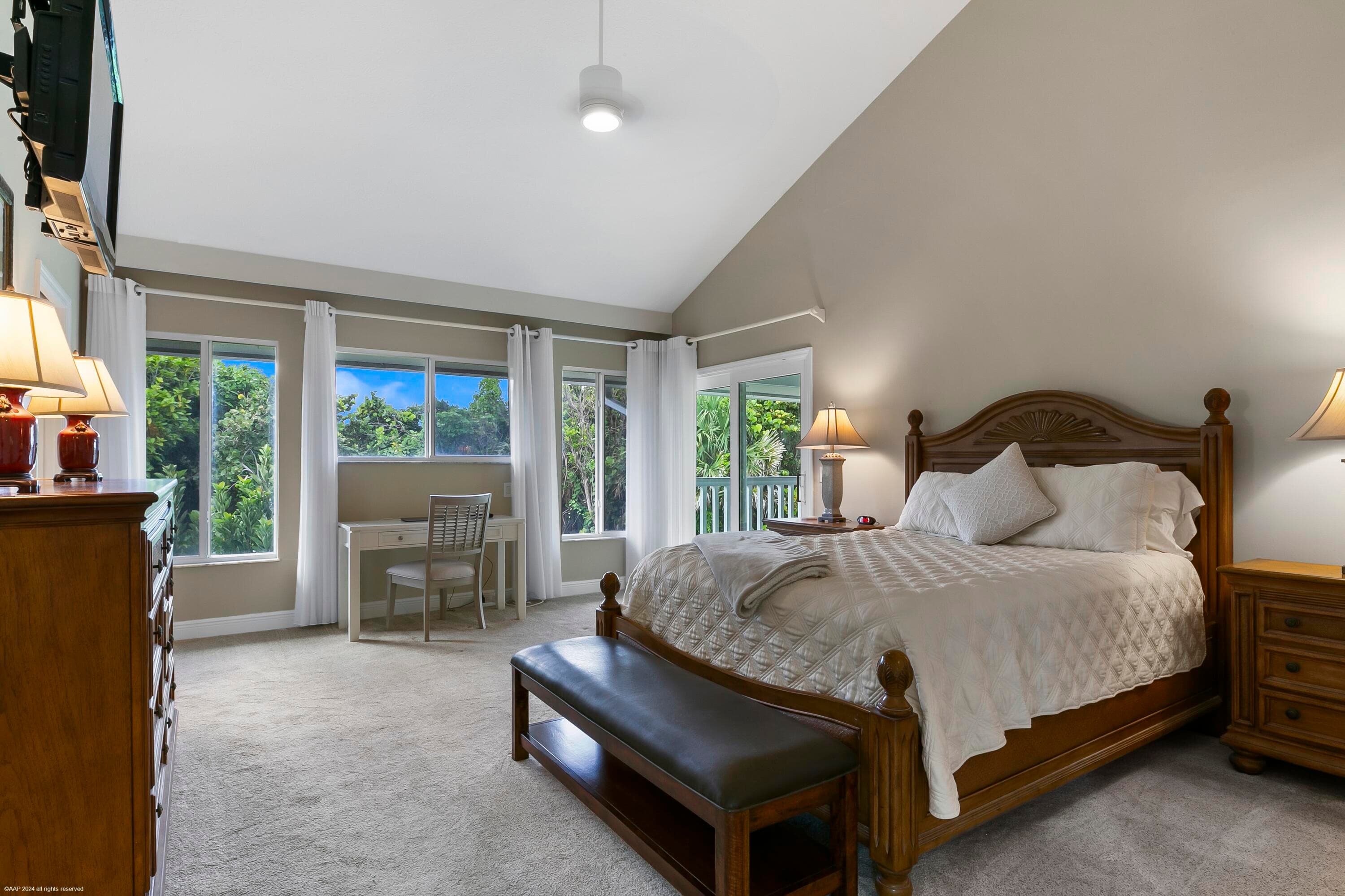 162 N Beach Road, Jupiter Island, FL 33455 49
