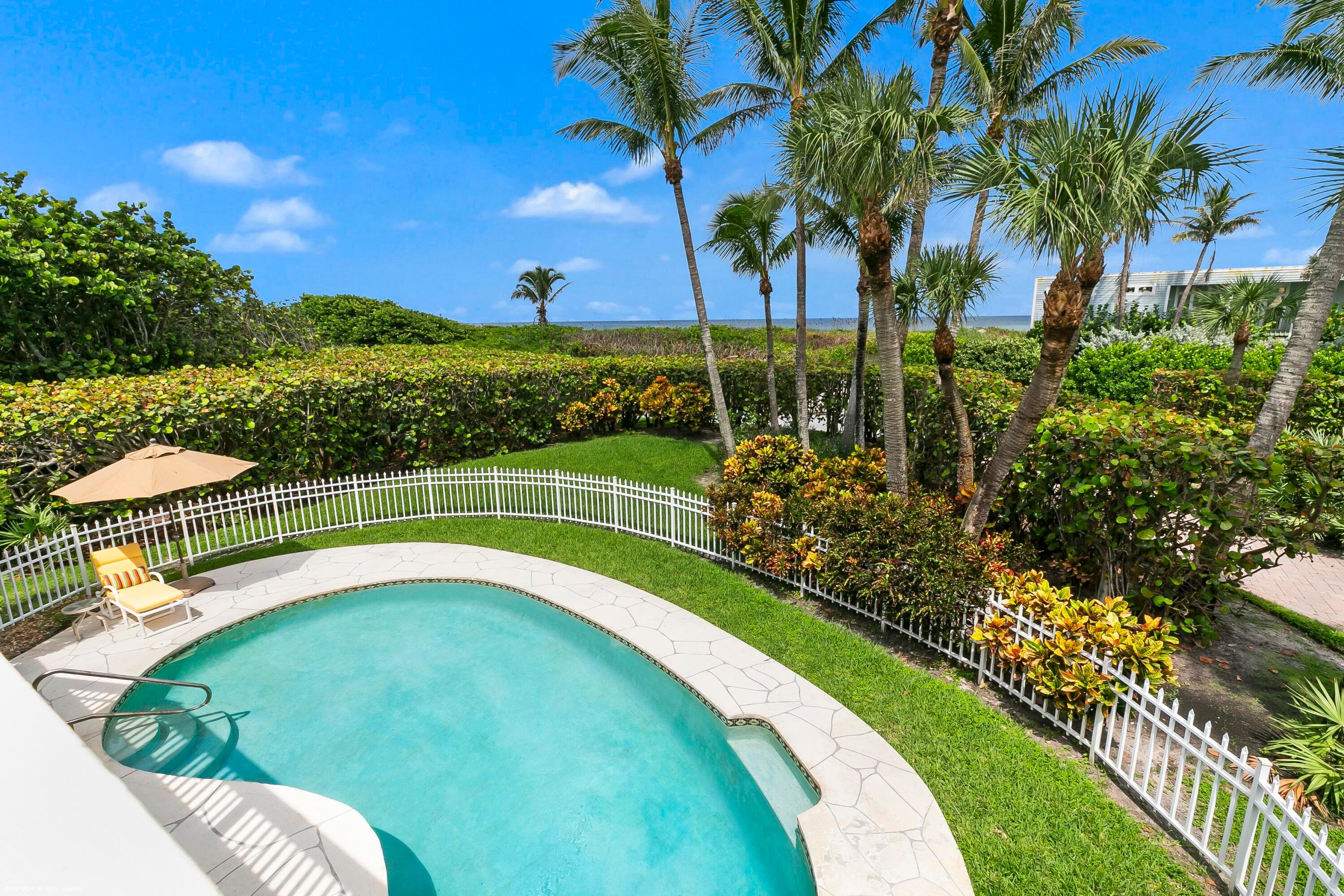 162 N Beach Road, Jupiter Island, FL 33455 54