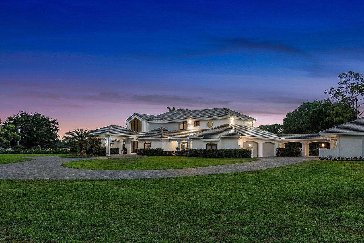 21677 El Bosque Way, Boca Raton, FL 33428 3