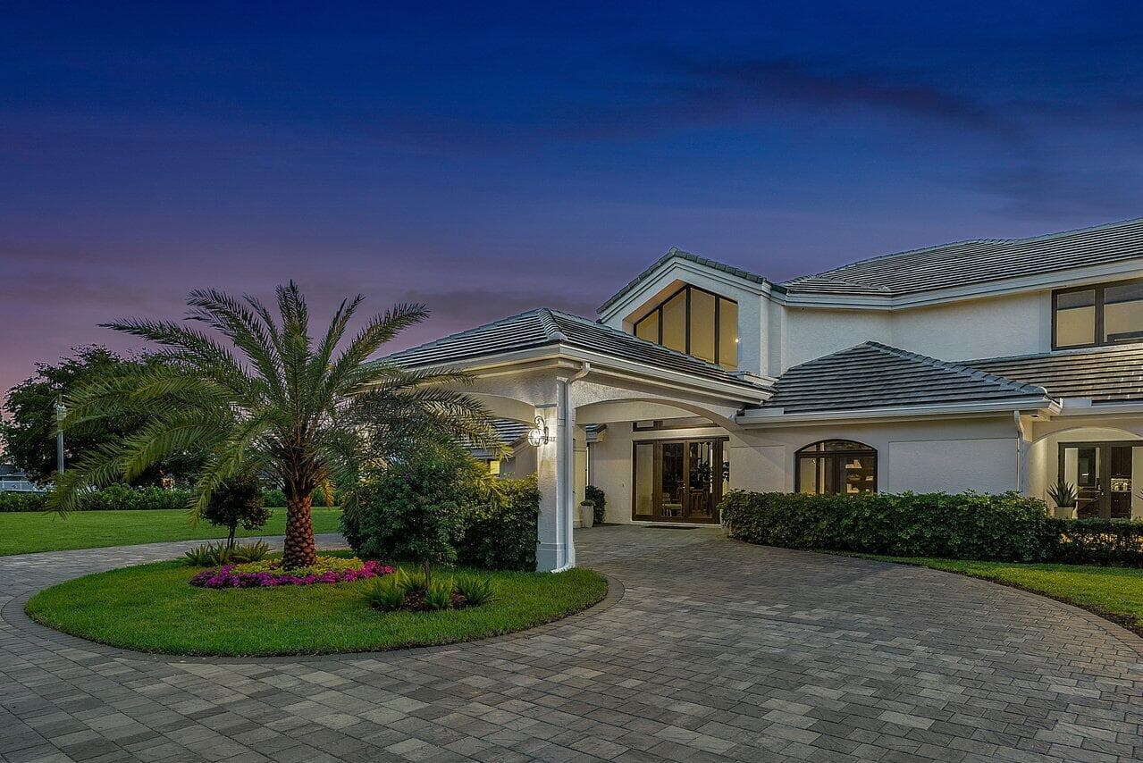 21677 El Bosque Way, Boca Raton, FL 33428 5