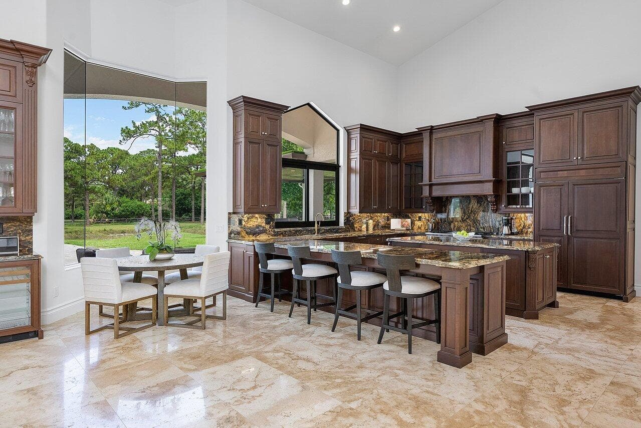 21677 El Bosque Way, Boca Raton, FL 33428 22