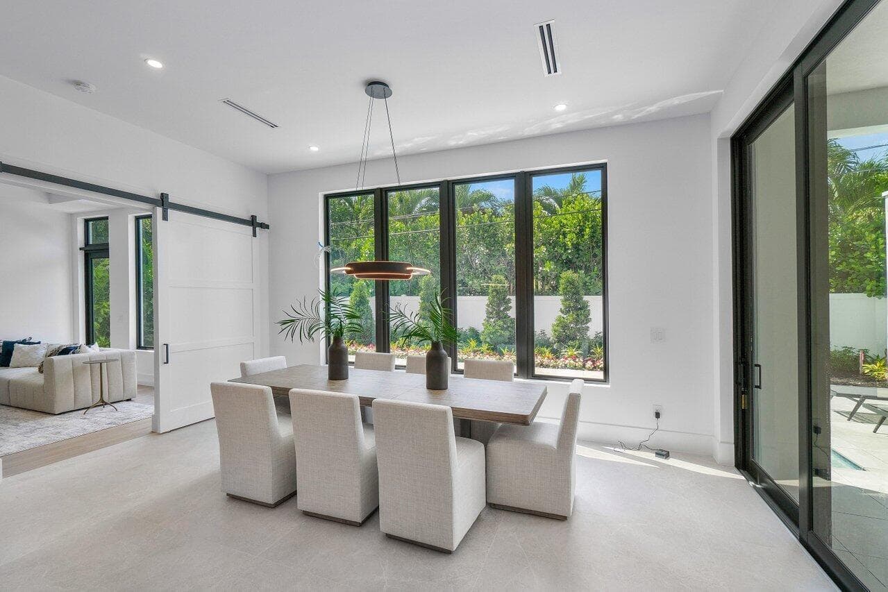 2737 NE 18th Street, Fort Lauderdale, FL 33305 8