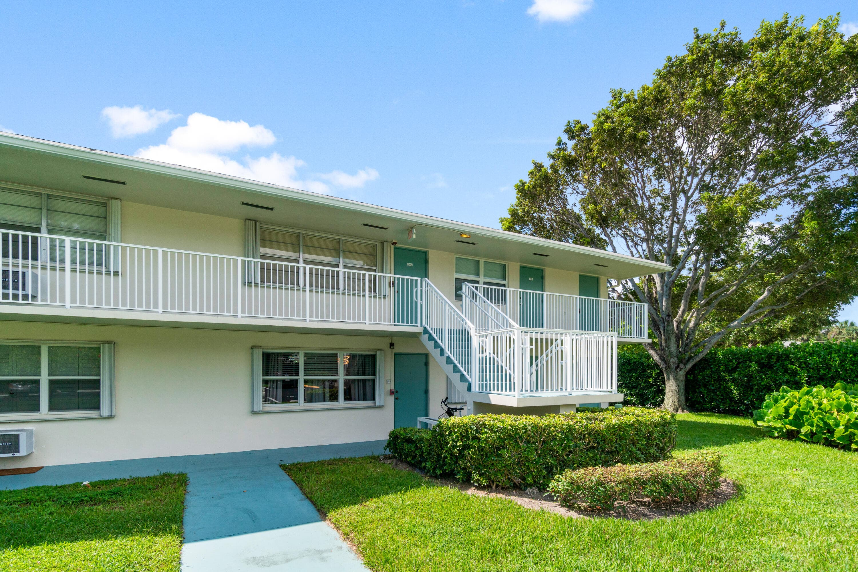 340 Horizons W 102, Boynton Beach, FL 33435 20