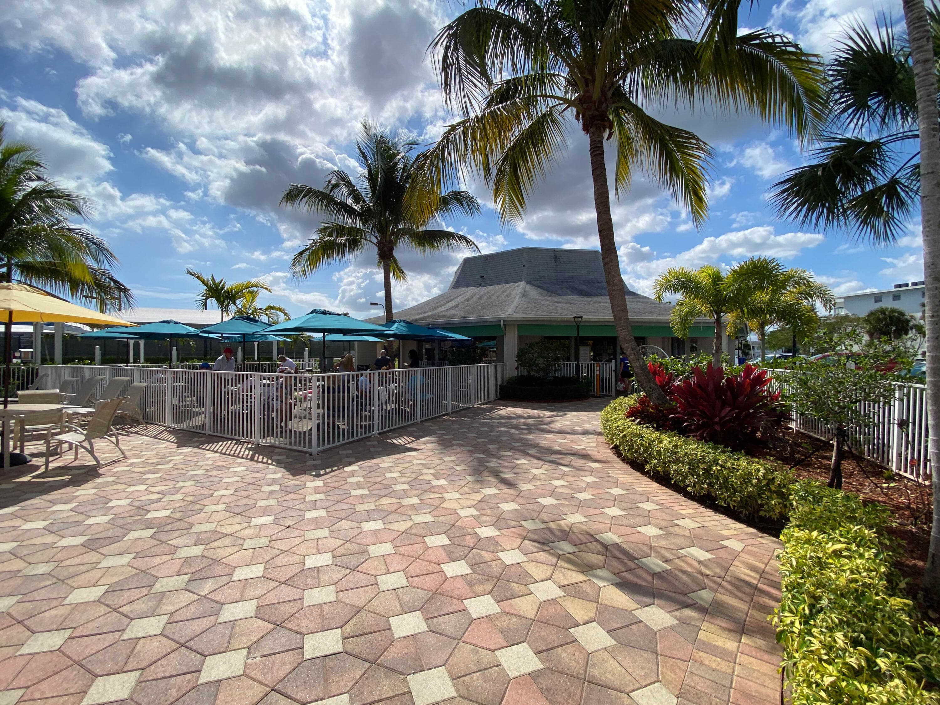 203 Ellesmere D, Deerfield Beach, FL 33442 38