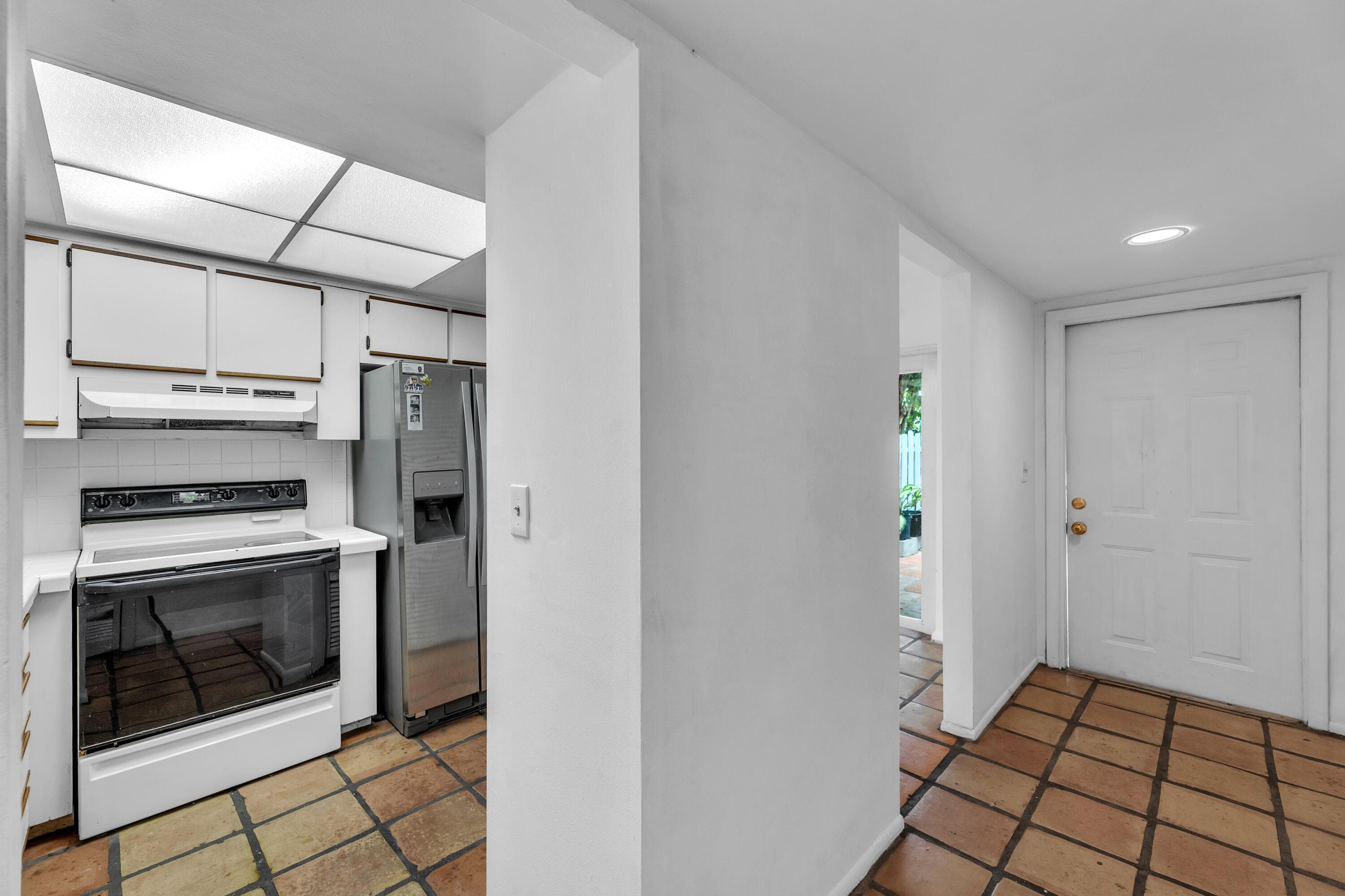 1912 NE 6th Street, Deerfield Beach, FL 33441 13