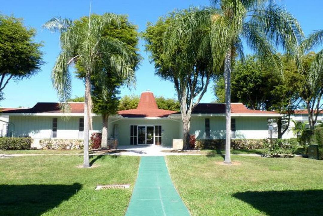 3300 Springdale Boulevard 306, Palm Springs, FL 33461 6