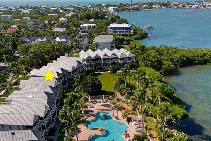 5092 Sunset Village Drive, Duck Key, FL 33050 4