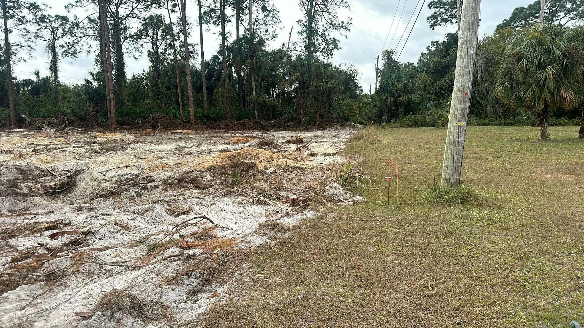 2704 Leeland Heights Boulevard Boulevard, Lehigh Acres, FL 33936 2