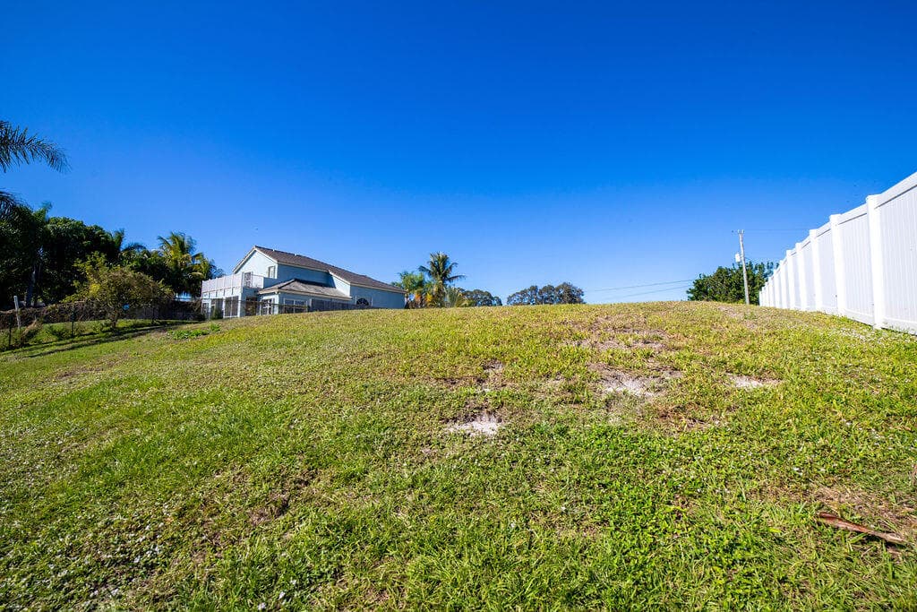 178 NE Dominican Terrace, Port St. Lucie, FL 34983 12