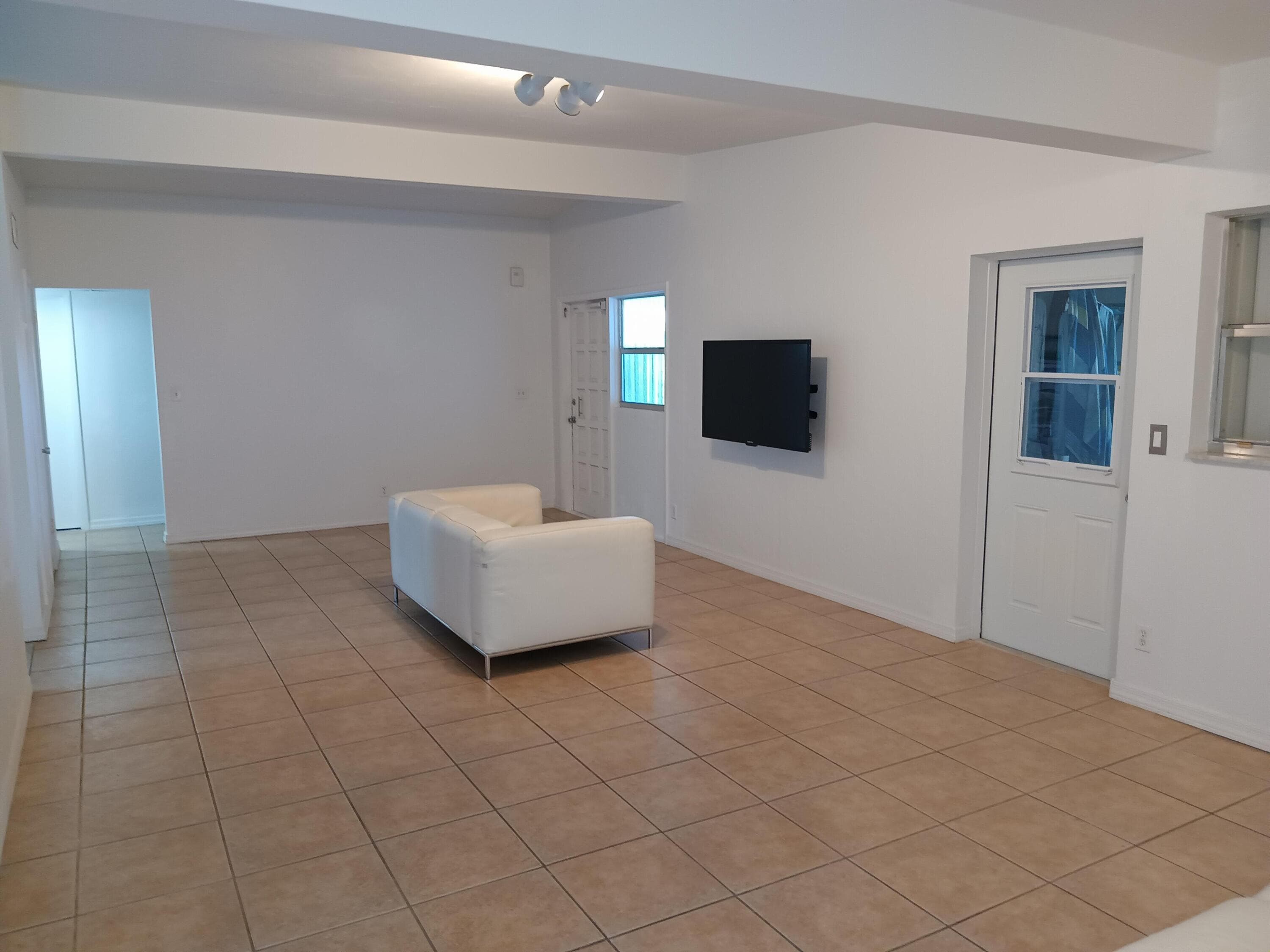 100 SE Naranja Avenue, Port St. Lucie, FL 34983 11