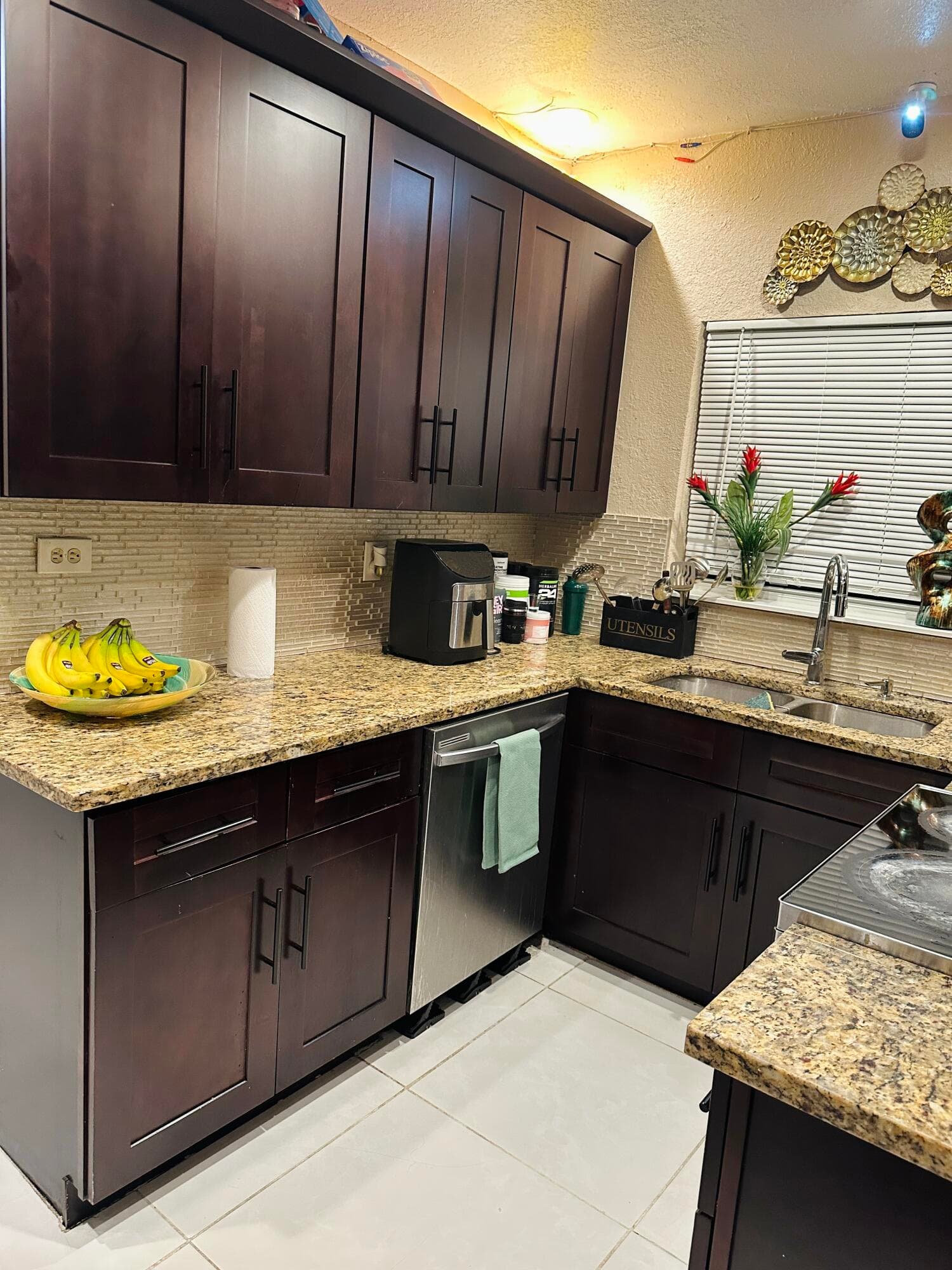 833 Briggs Street Street, West Palm Beach, FL 33405 15