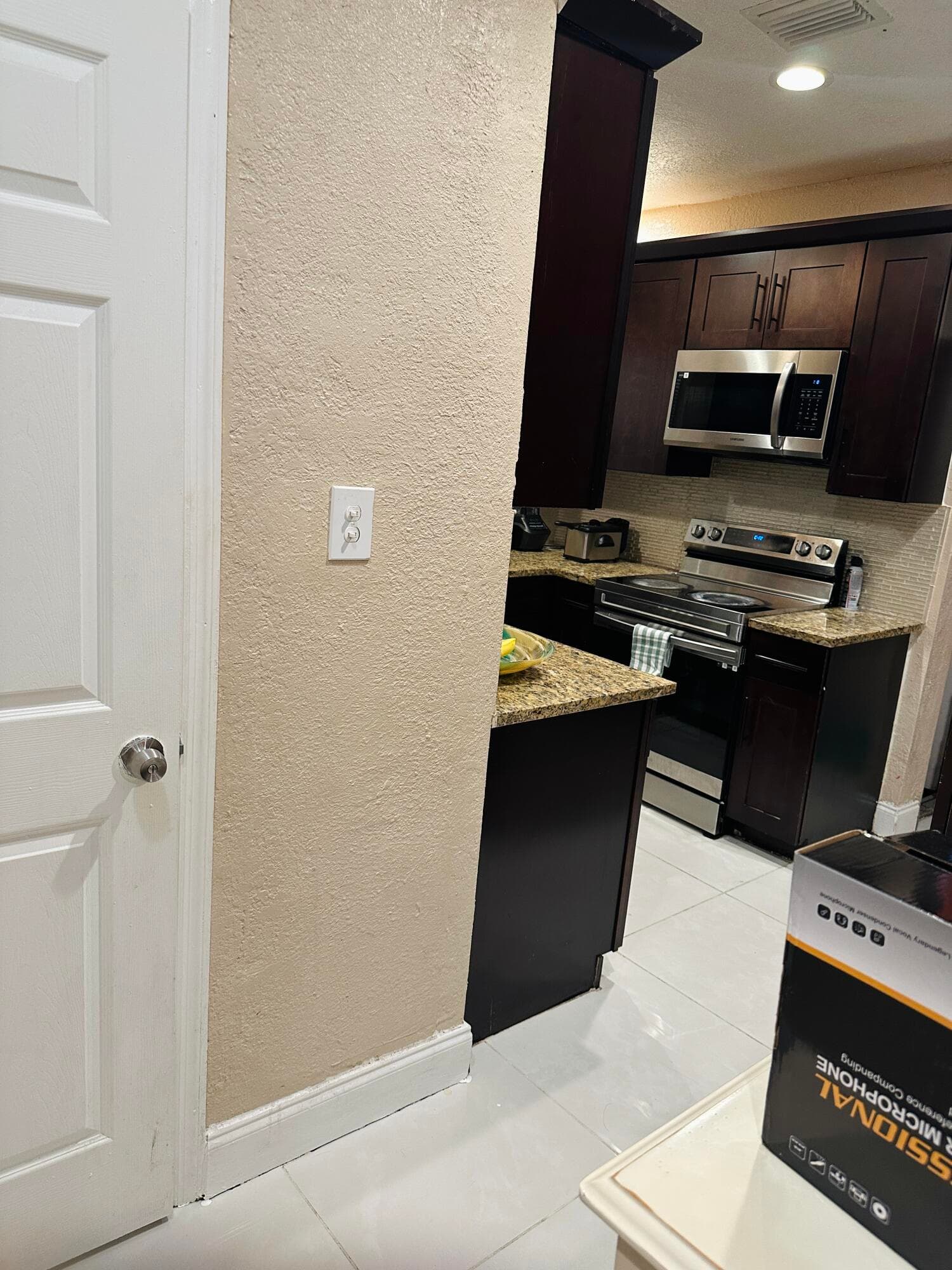 833 Briggs Street Street, West Palm Beach, FL 33405 11