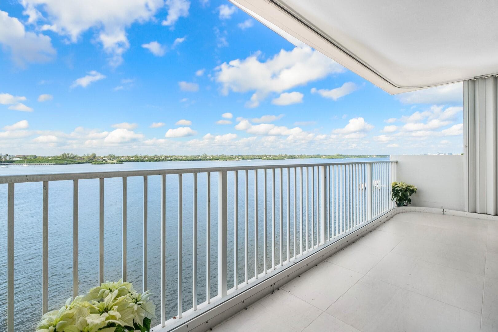2860 S Ocean Boulevard 506, Palm Beach, FL 33480