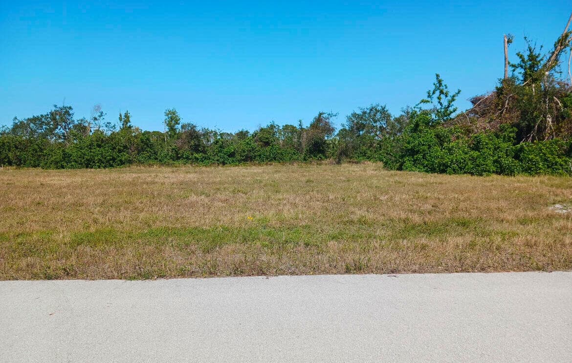 3707 NW 44th Terrace, Cape Coral, FL 33993